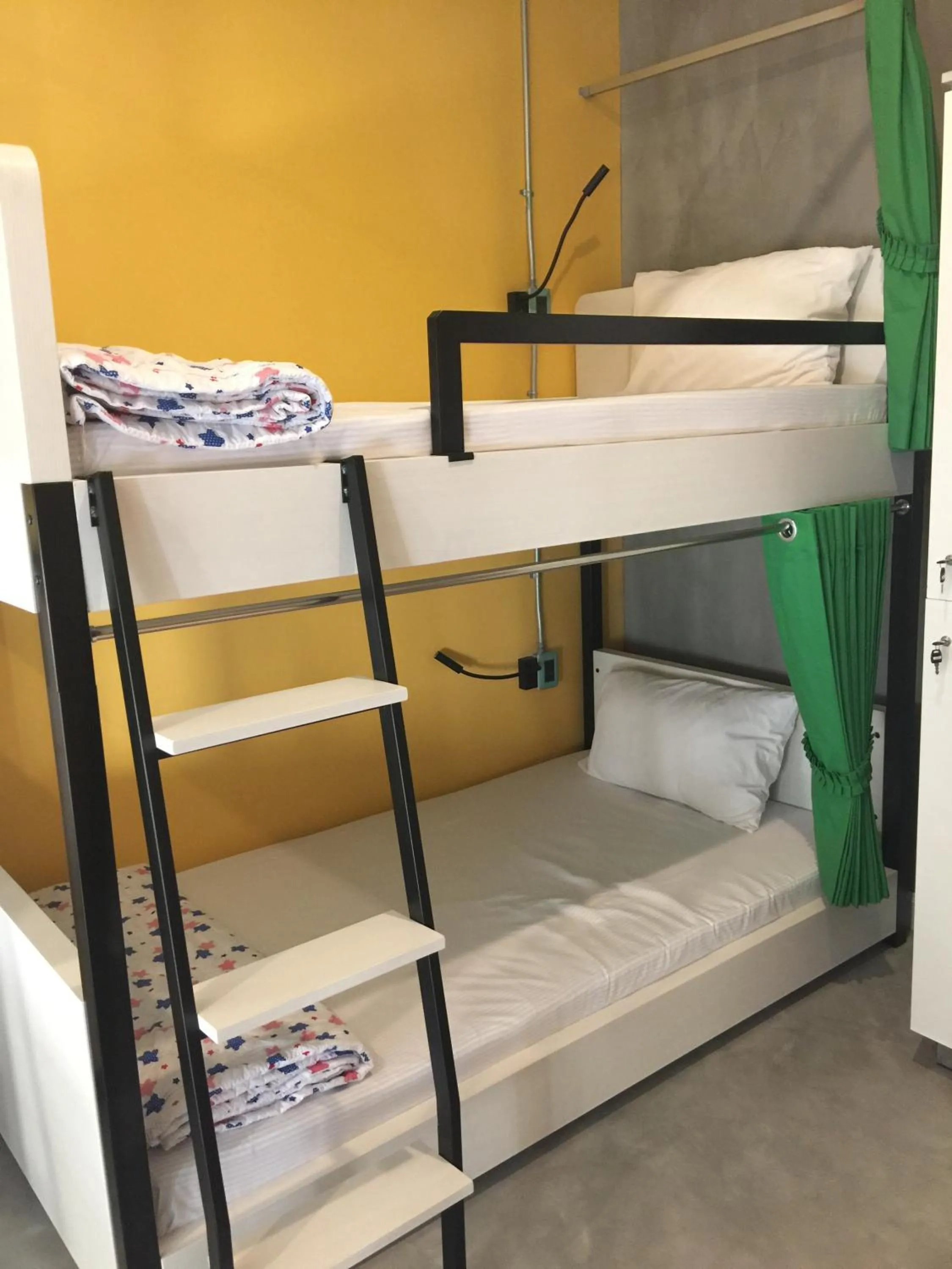 bunk bed, Bed in Bed@Town Hostel
