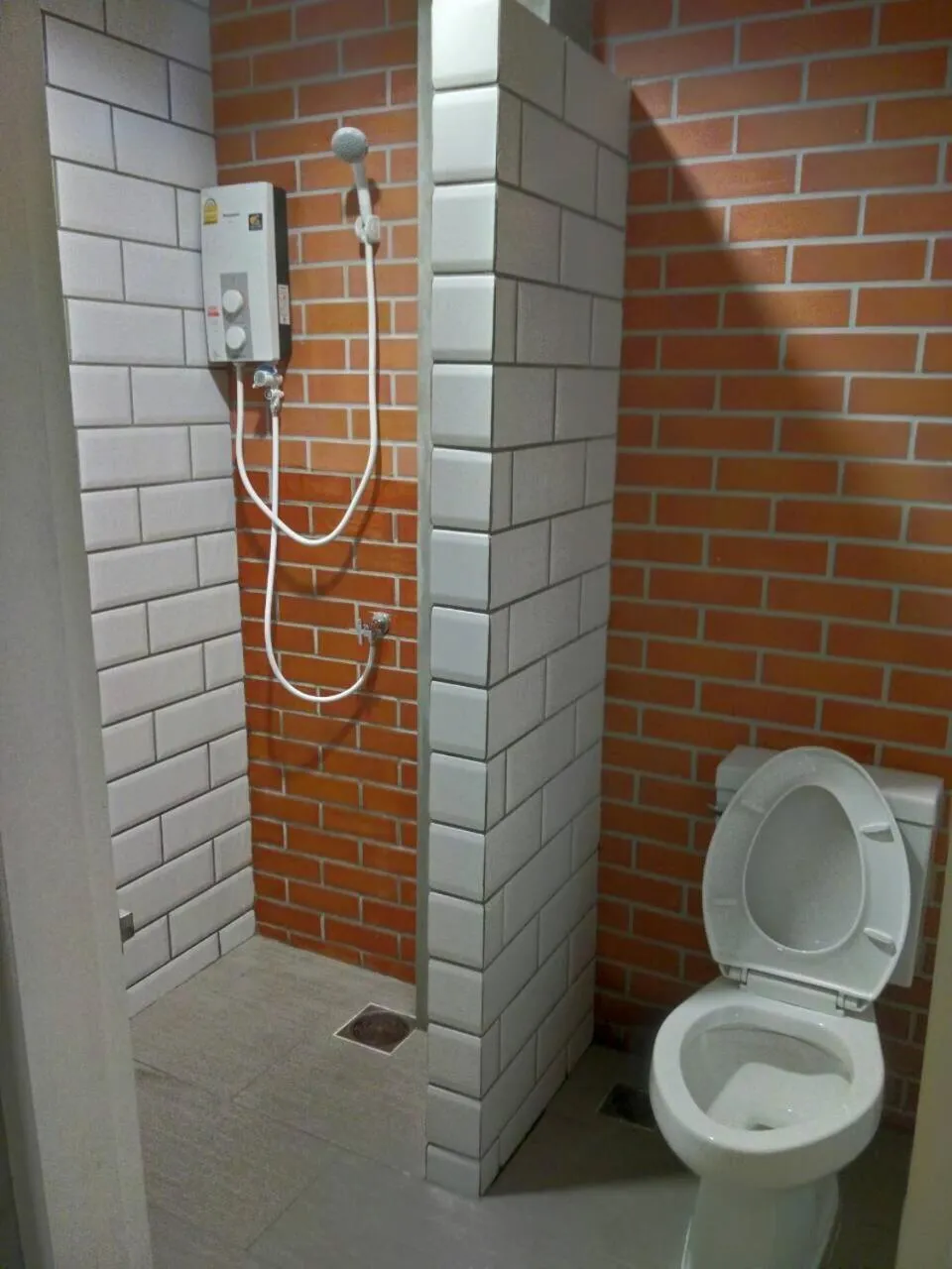 Bathroom in Bed@Town Hostel