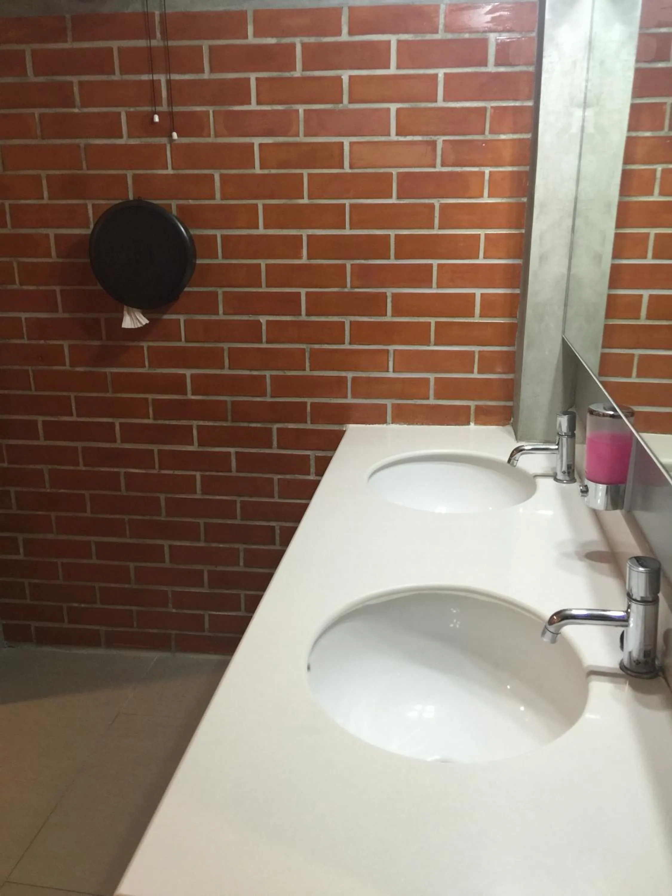 Bathroom in Bed@Town Hostel