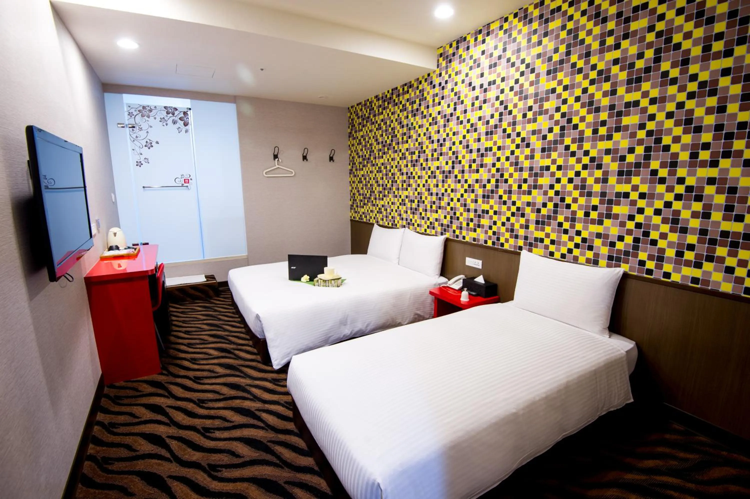 Bedroom, Bed in Hotel 6 - ZhongHua