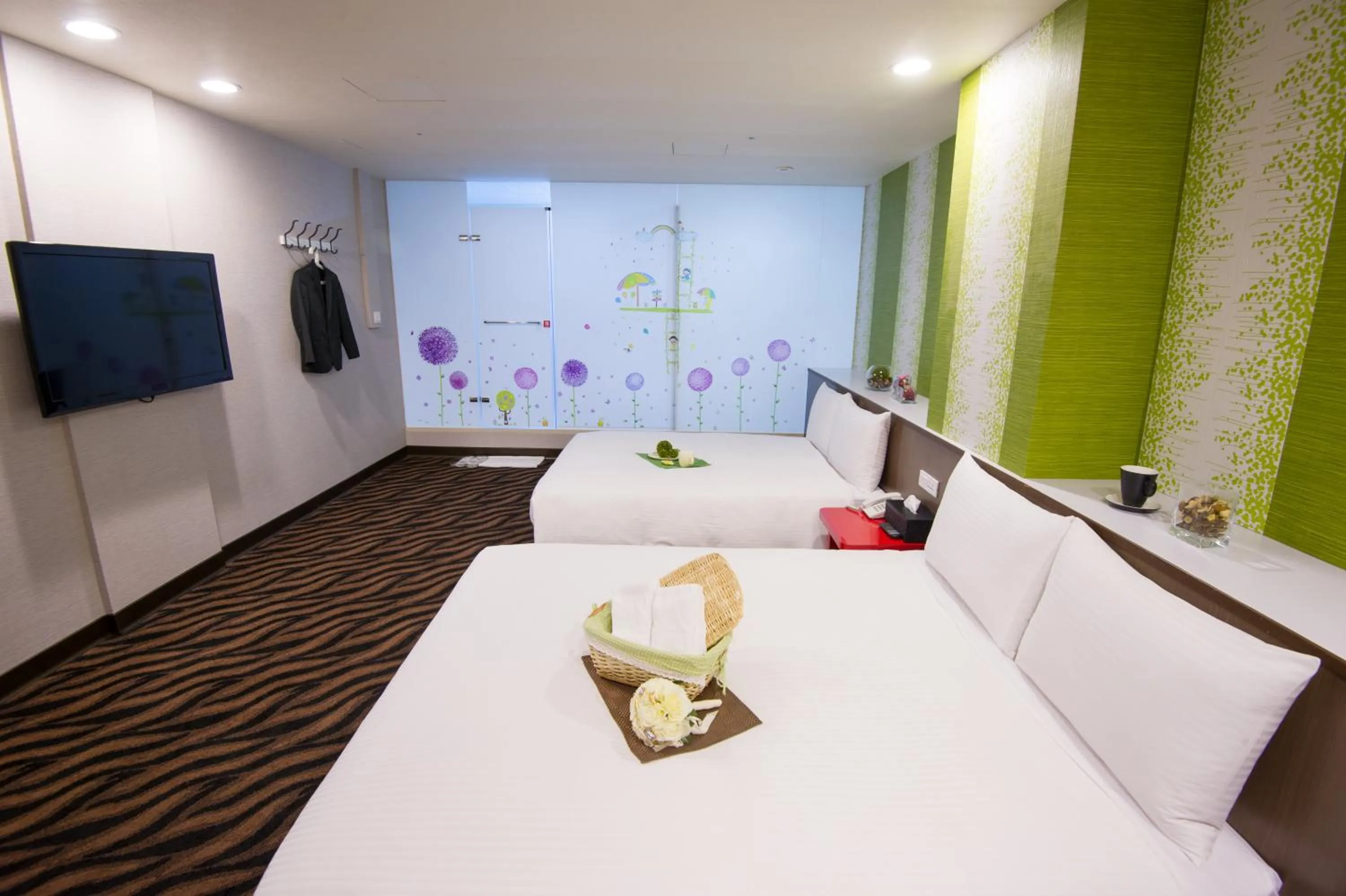 Bedroom in Hotel 6 - ZhongHua