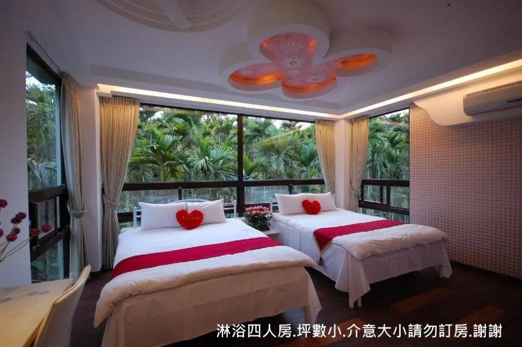 Shower, Bed in Full House Homestay