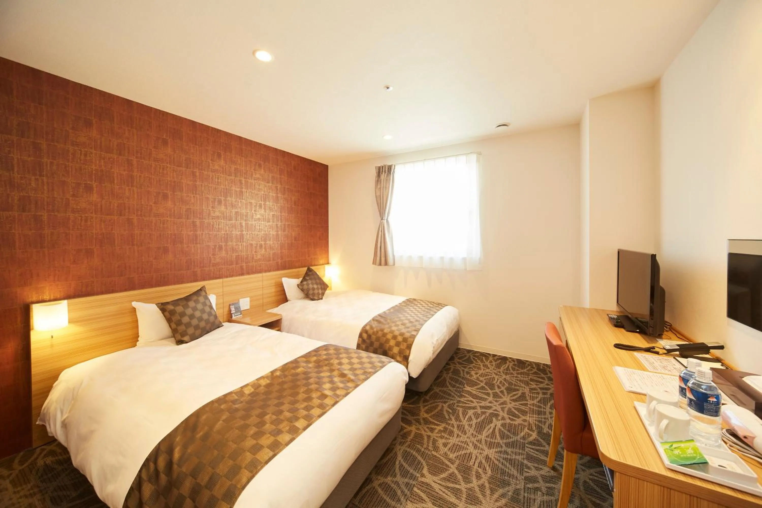 Twin Room - single occupancy in Sakura Garden Hotel