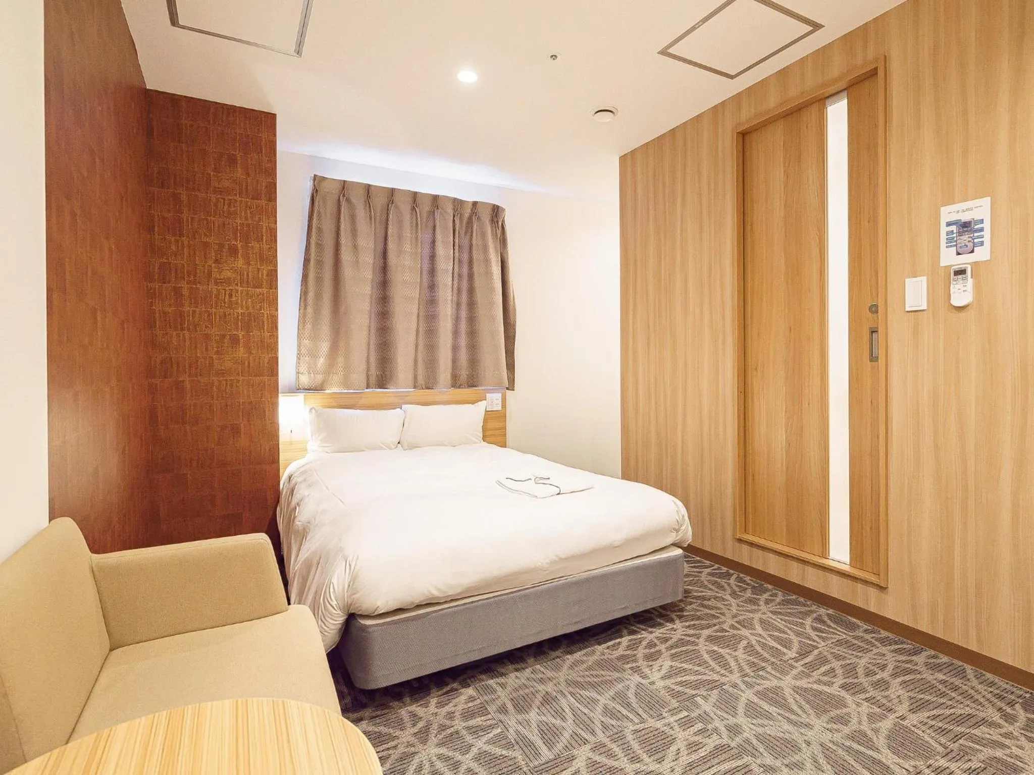 Bedroom, Bed in Sakura Garden Hotel