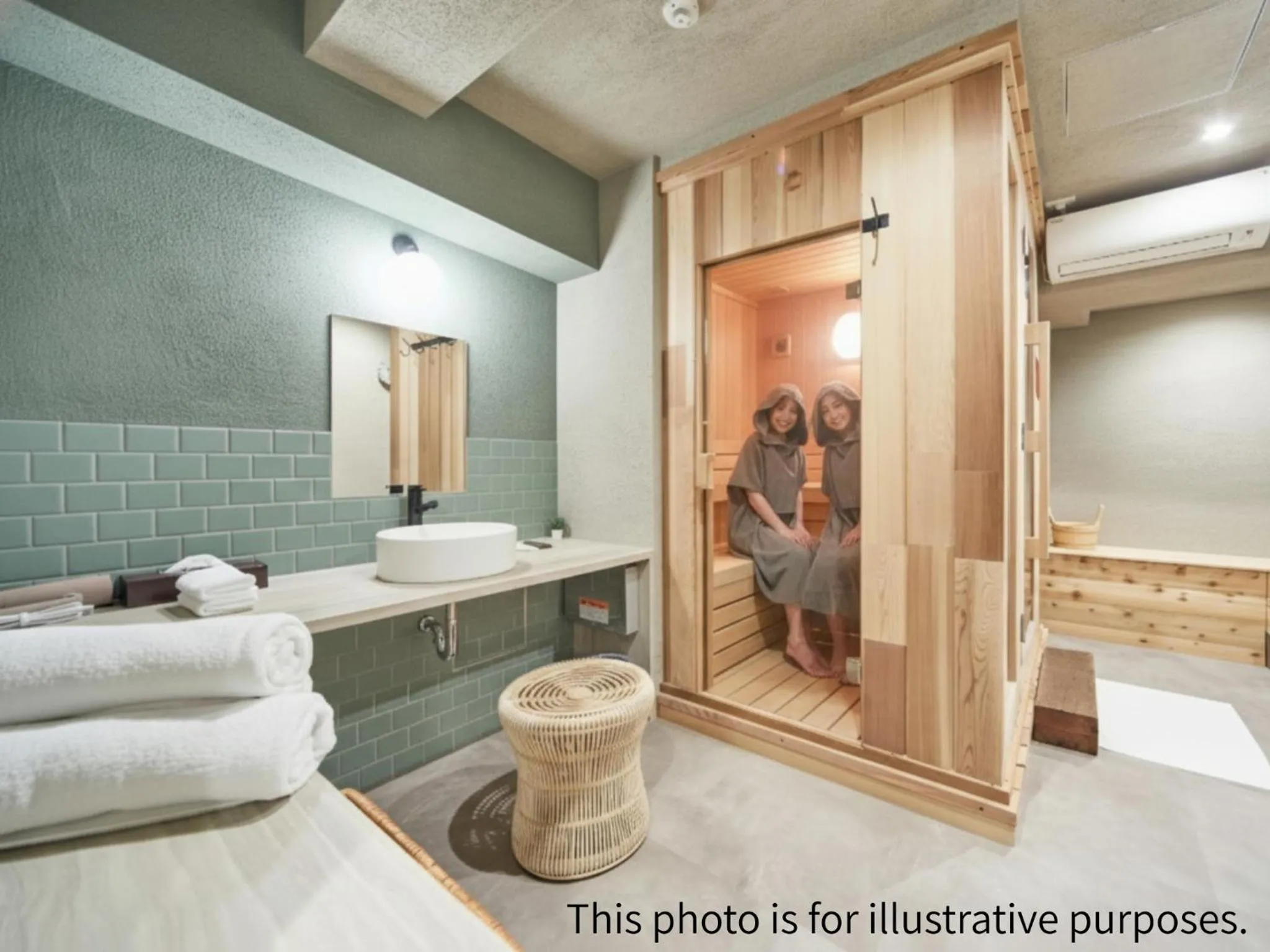 Sauna, Bed in Sakura Garden Hotel