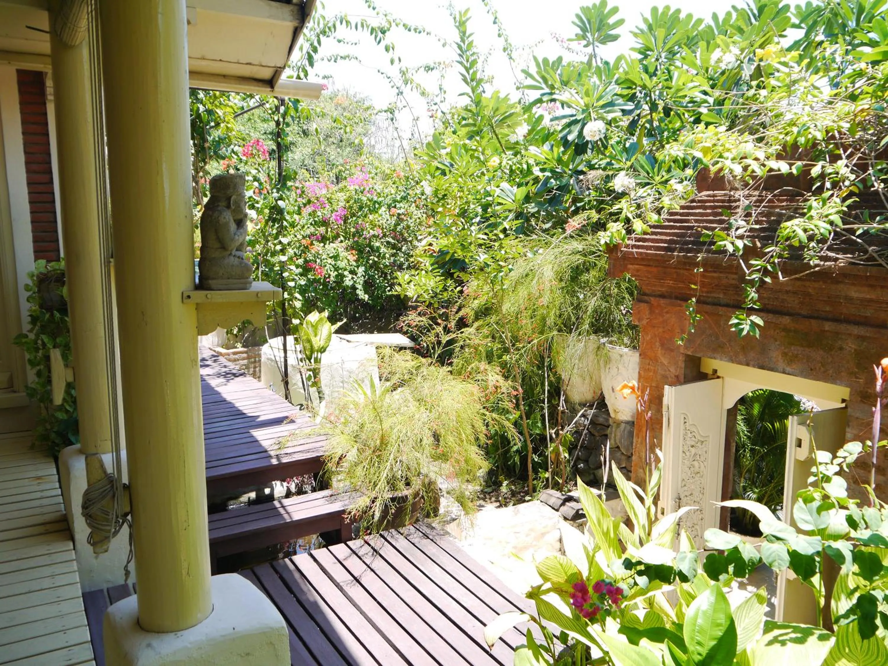 Decorative detail in Jukung Dive Resort Bali AMED