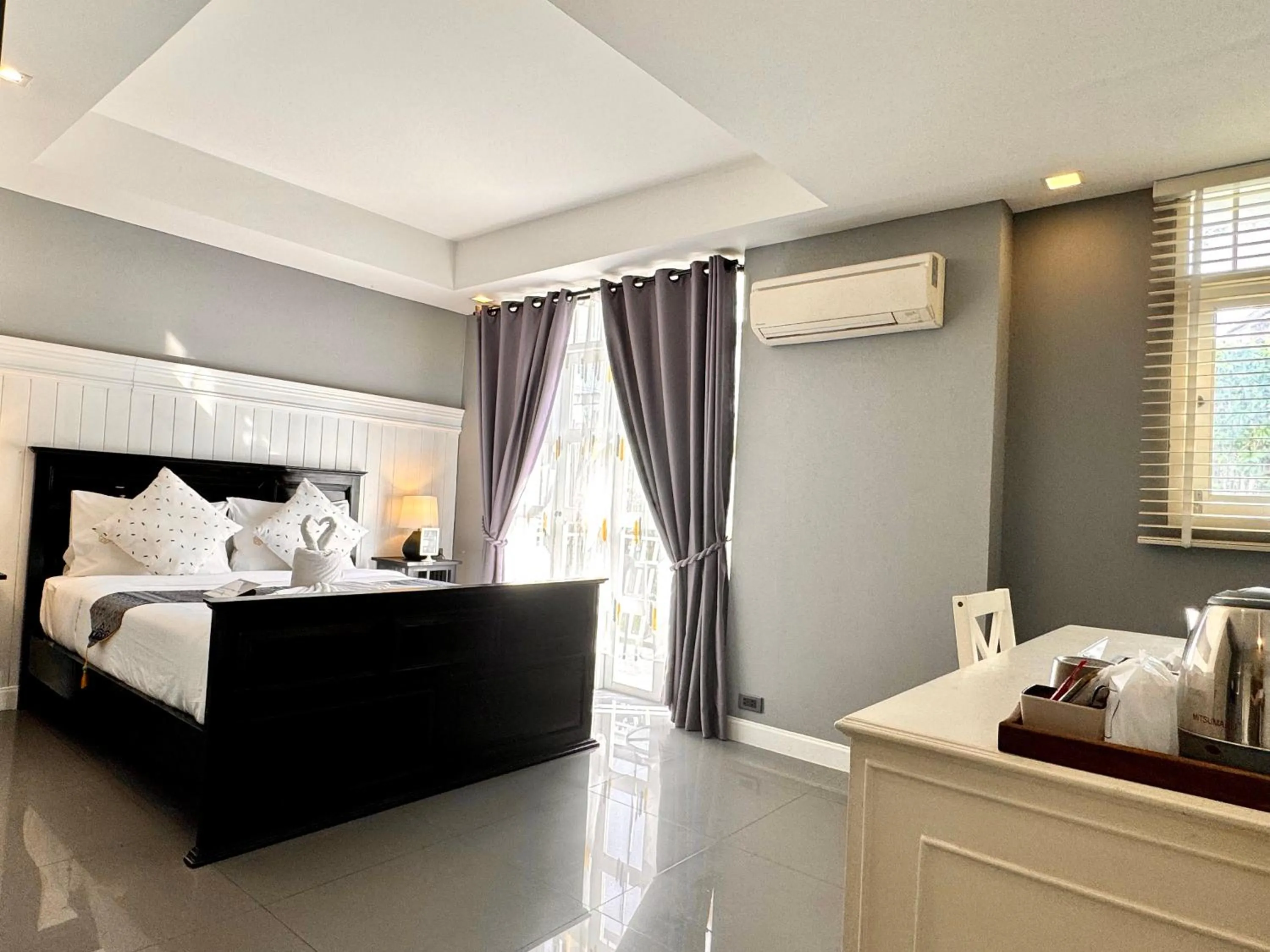 Photo of the whole room, Bed in WUA LAI Boutique Hotel Chiang Mai