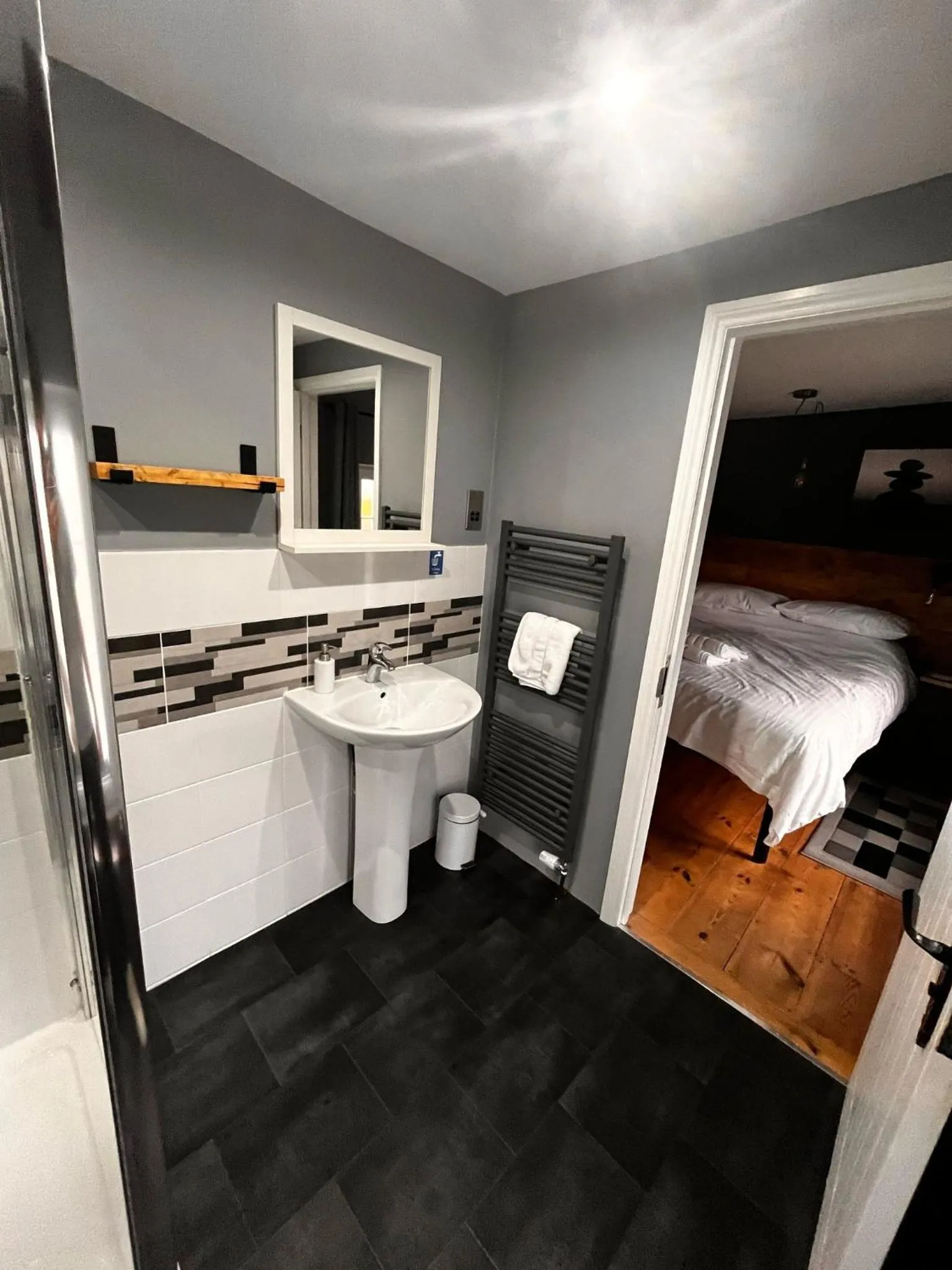 Bathroom, Bed in Old Manor House