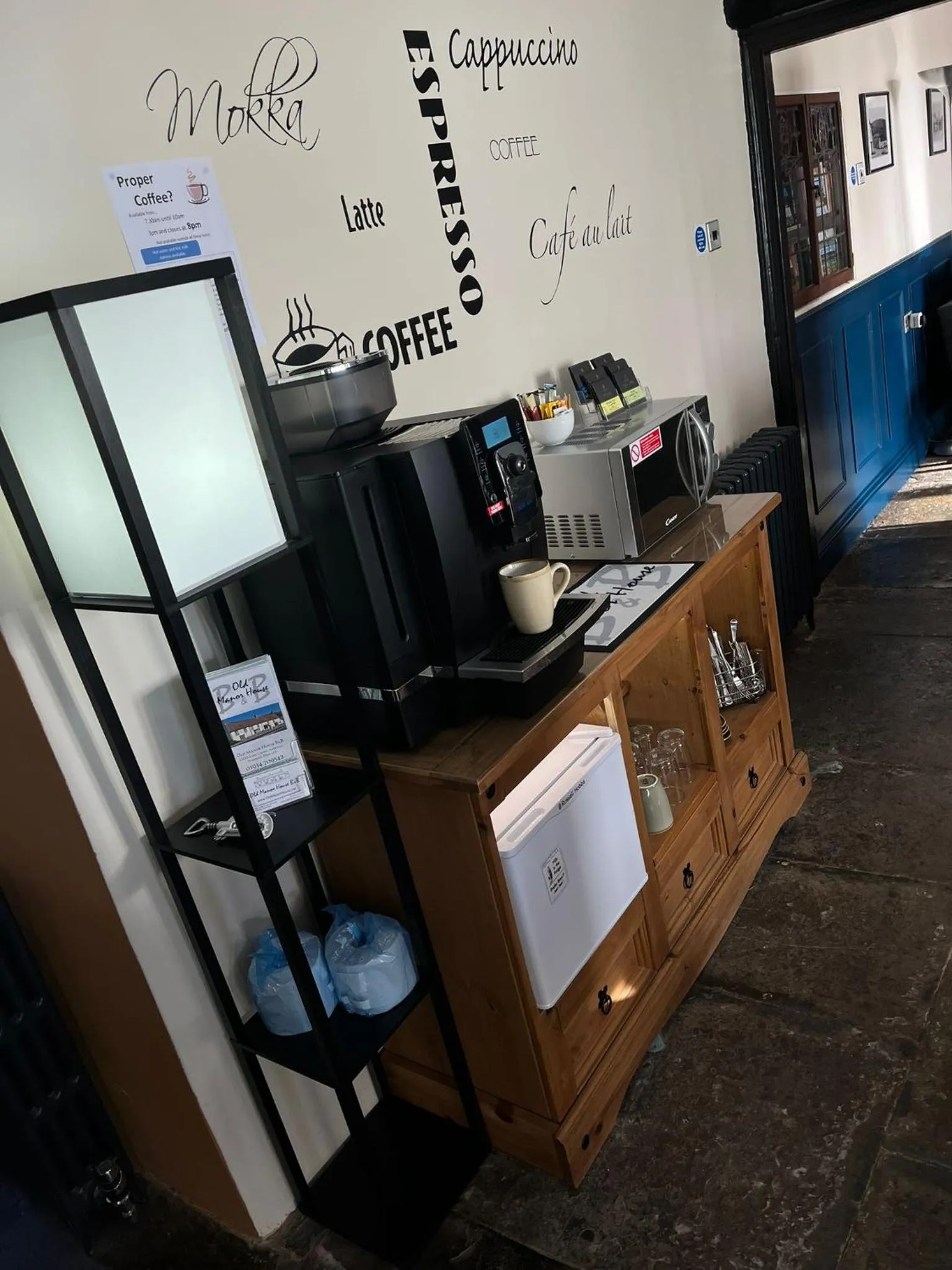 Coffee/tea facilities in Old Manor House