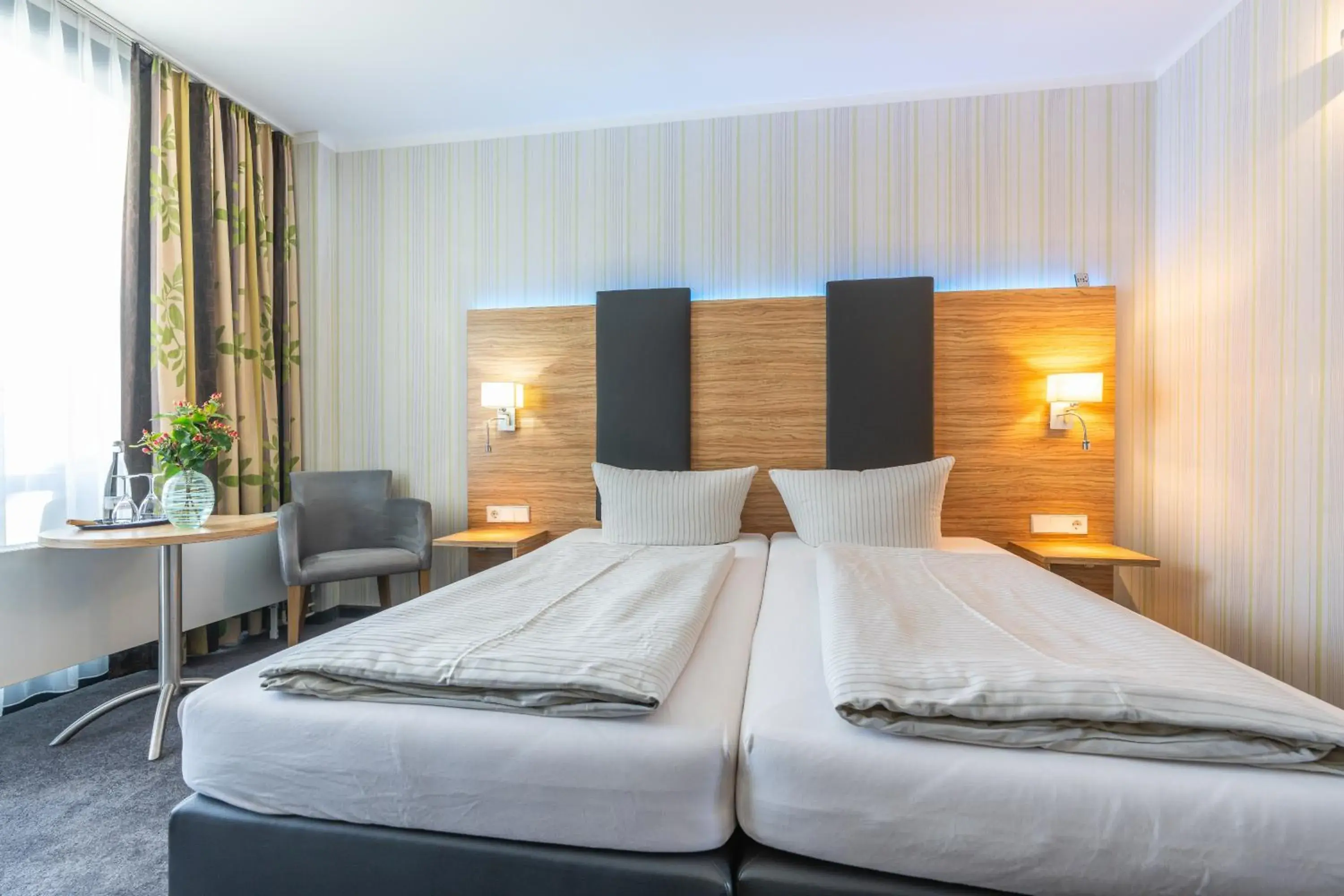 Triple Room with Lake View in Seehotel Forst Triple Room with Lake View in Seehotel Forst