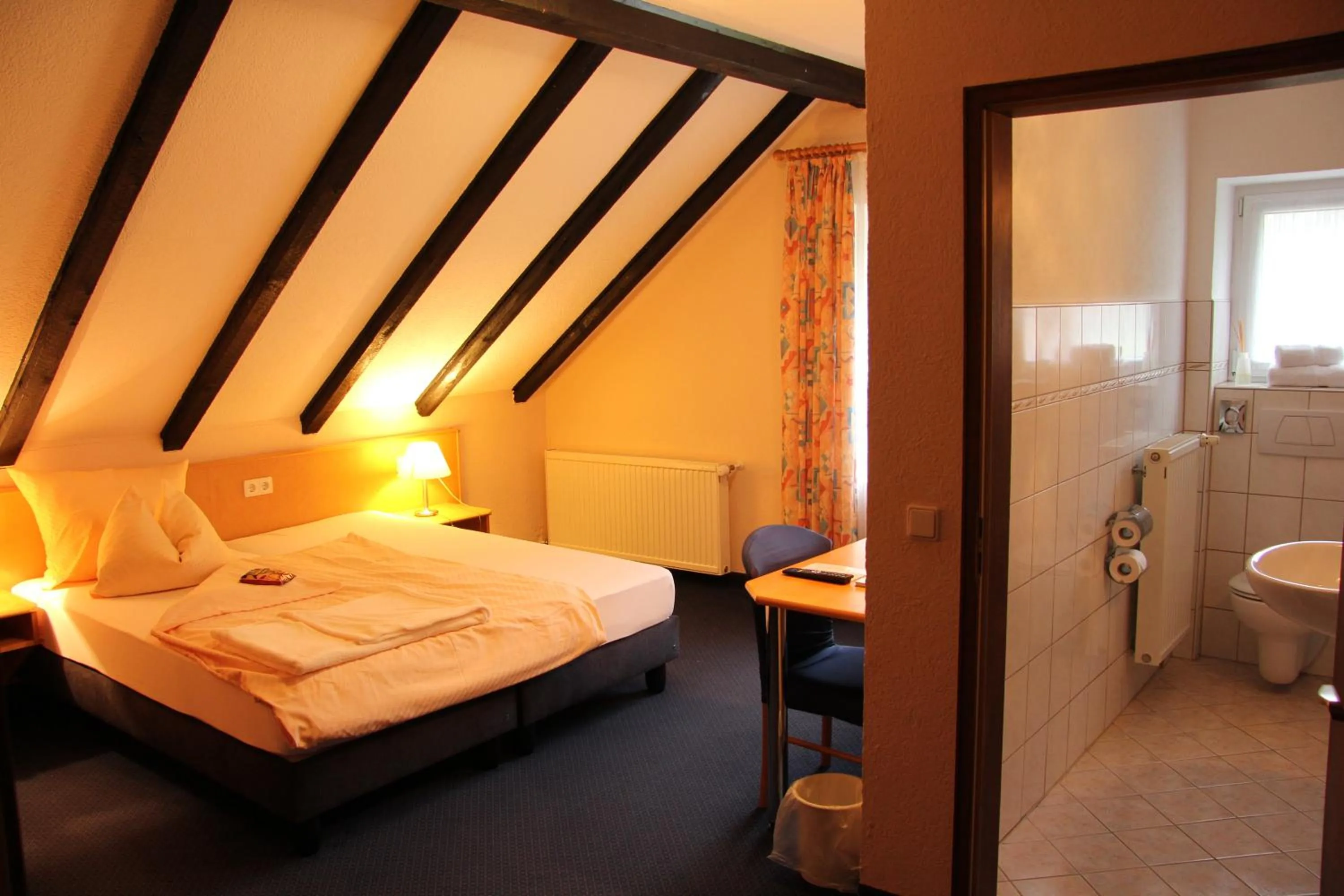 Photo of the whole room, Bed in Hotel Klinger