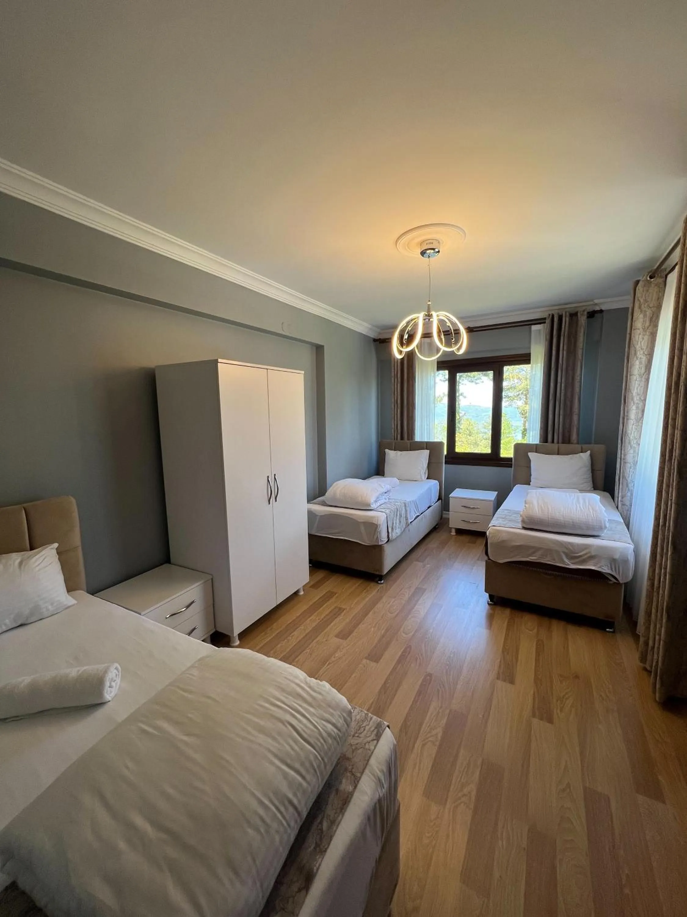 Bedroom, Bed in Nevras Resort Sapanca