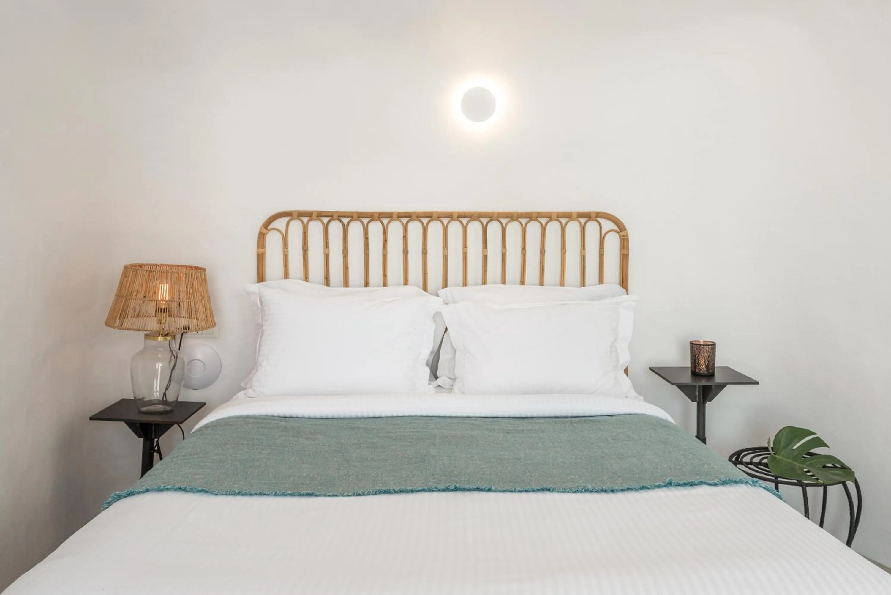 Bedroom, Bed in Cocoon Suites