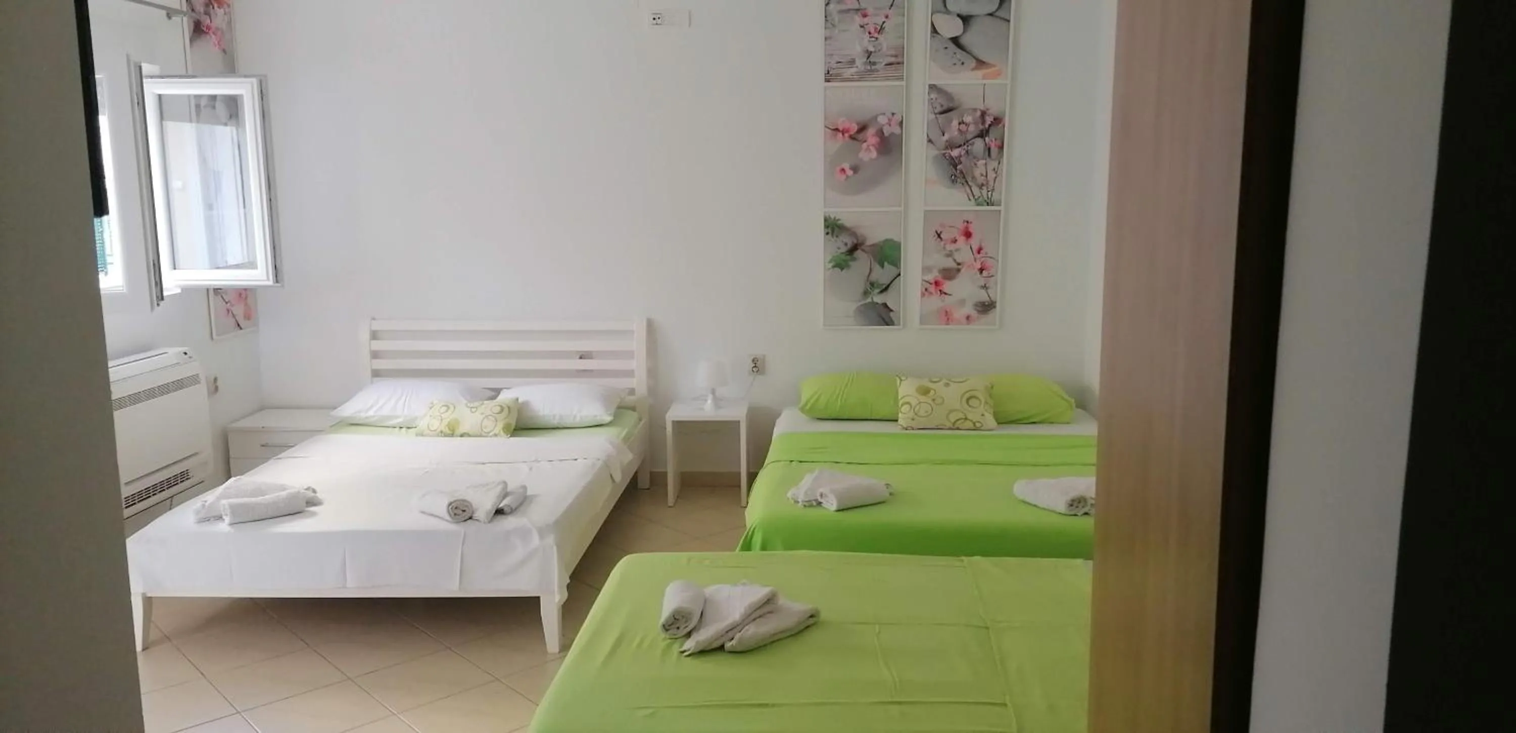 Bed in Apartments Volega