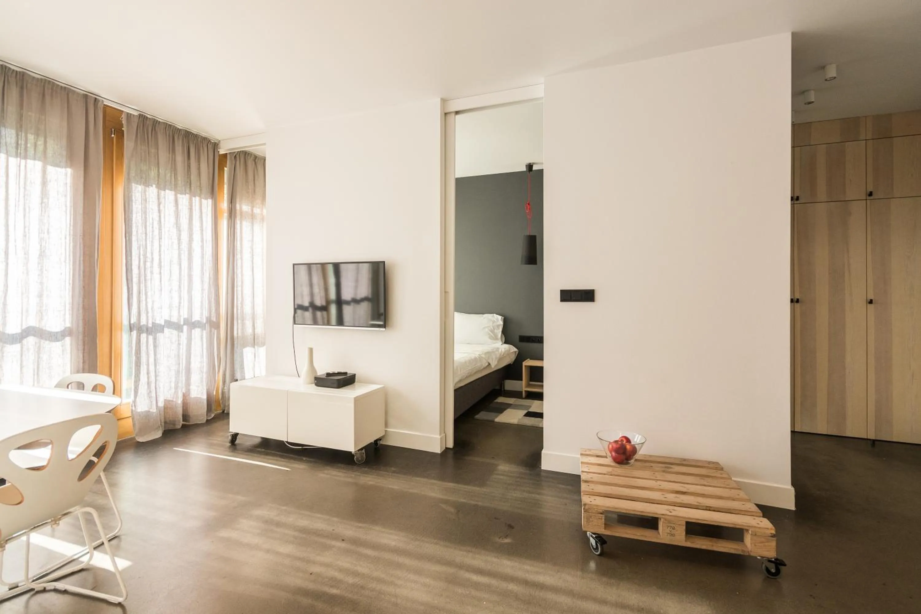 TV and multimedia, Bed in Warsaw Aparthotel