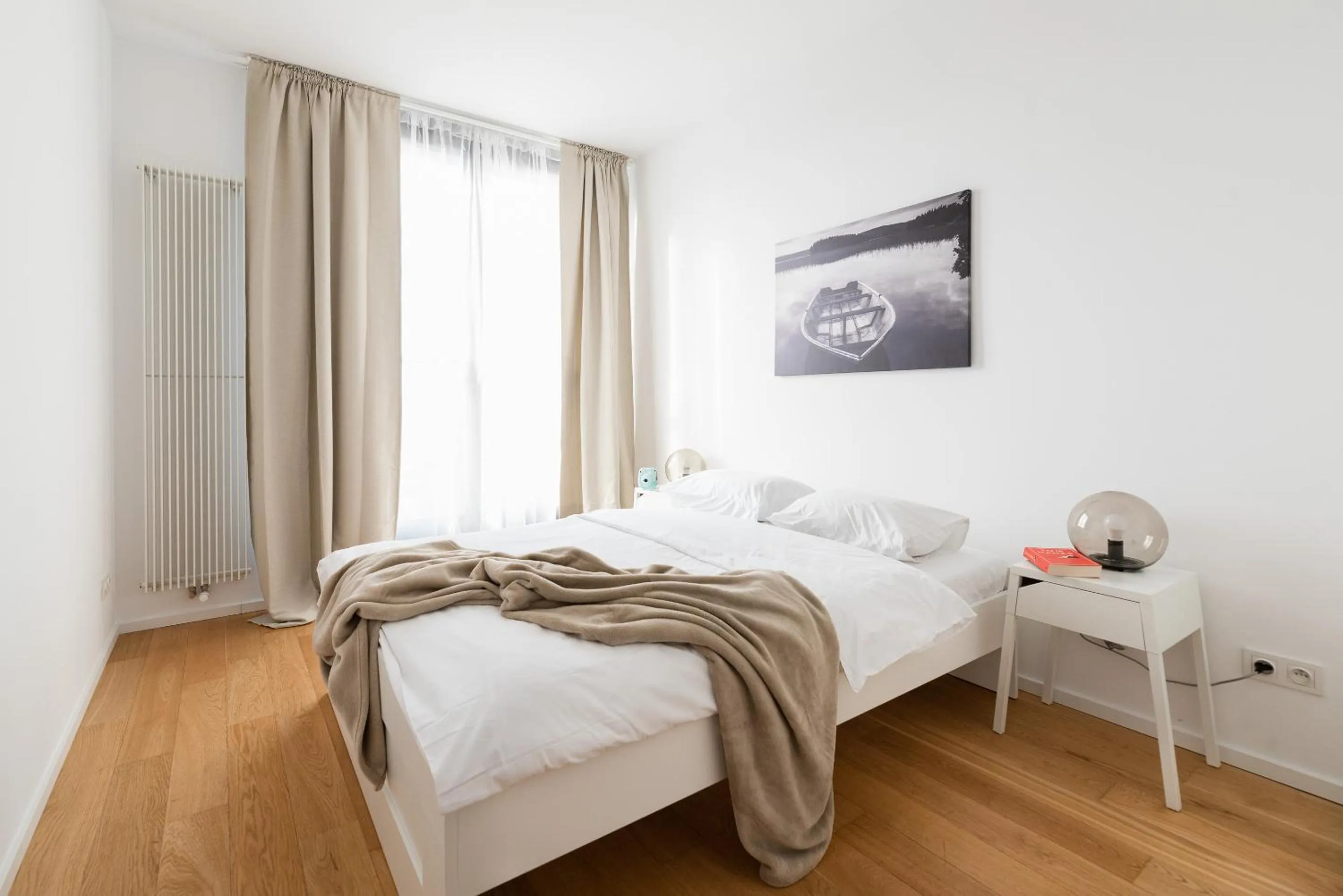 Bed in Warsaw Aparthotel