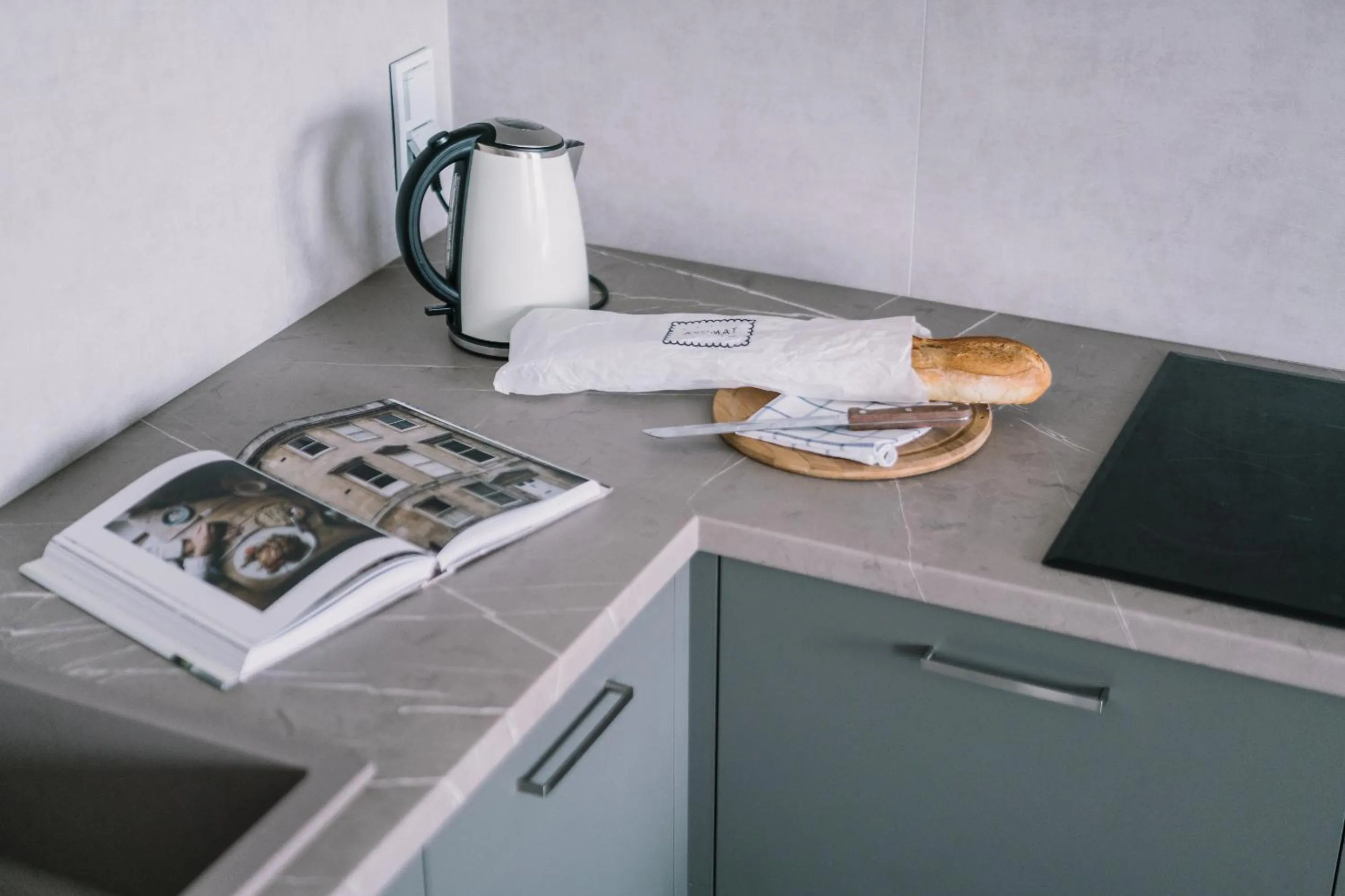 Kitchen or kitchenette in Warsaw Aparthotel