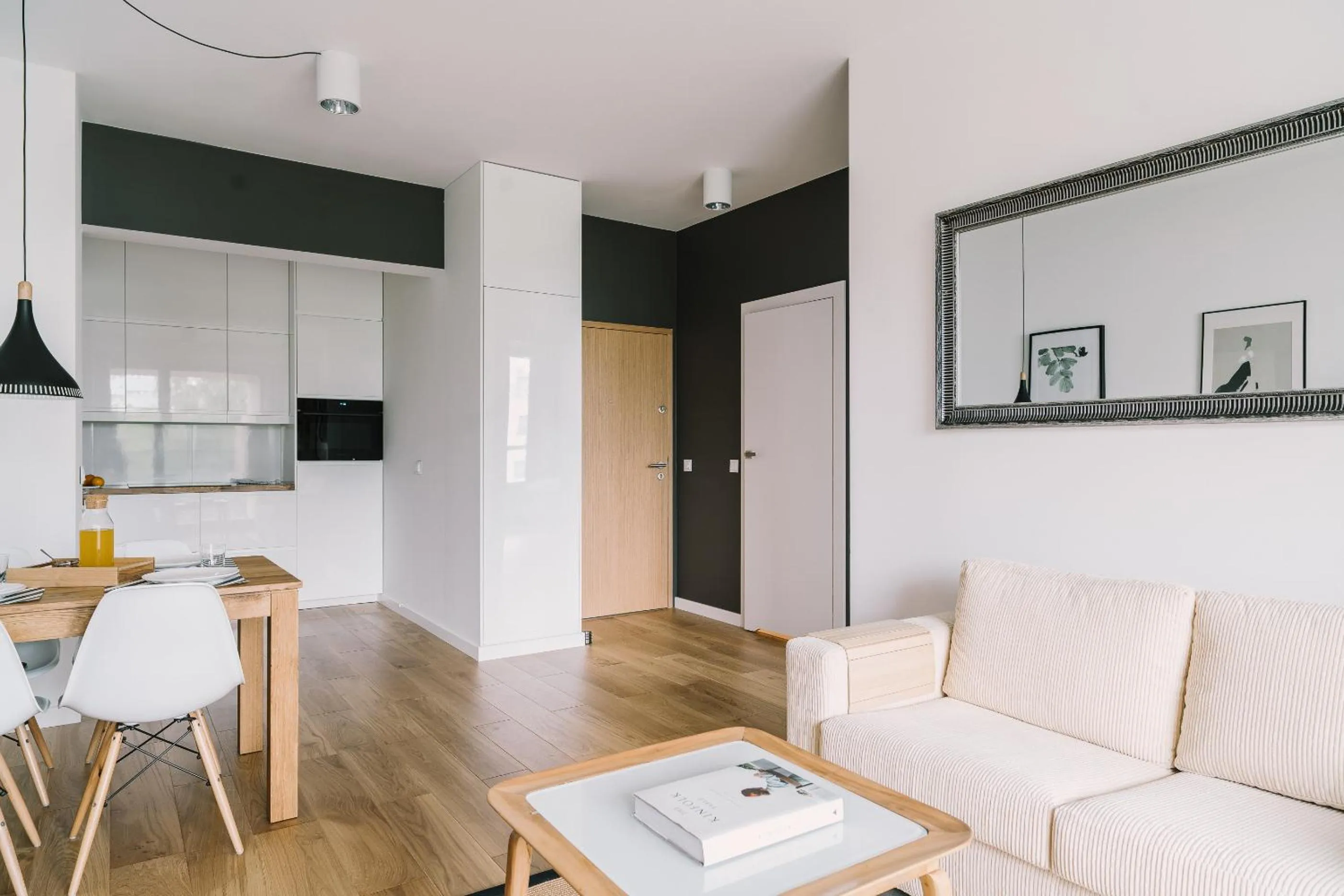 Kitchen or kitchenette in Warsaw Aparthotel