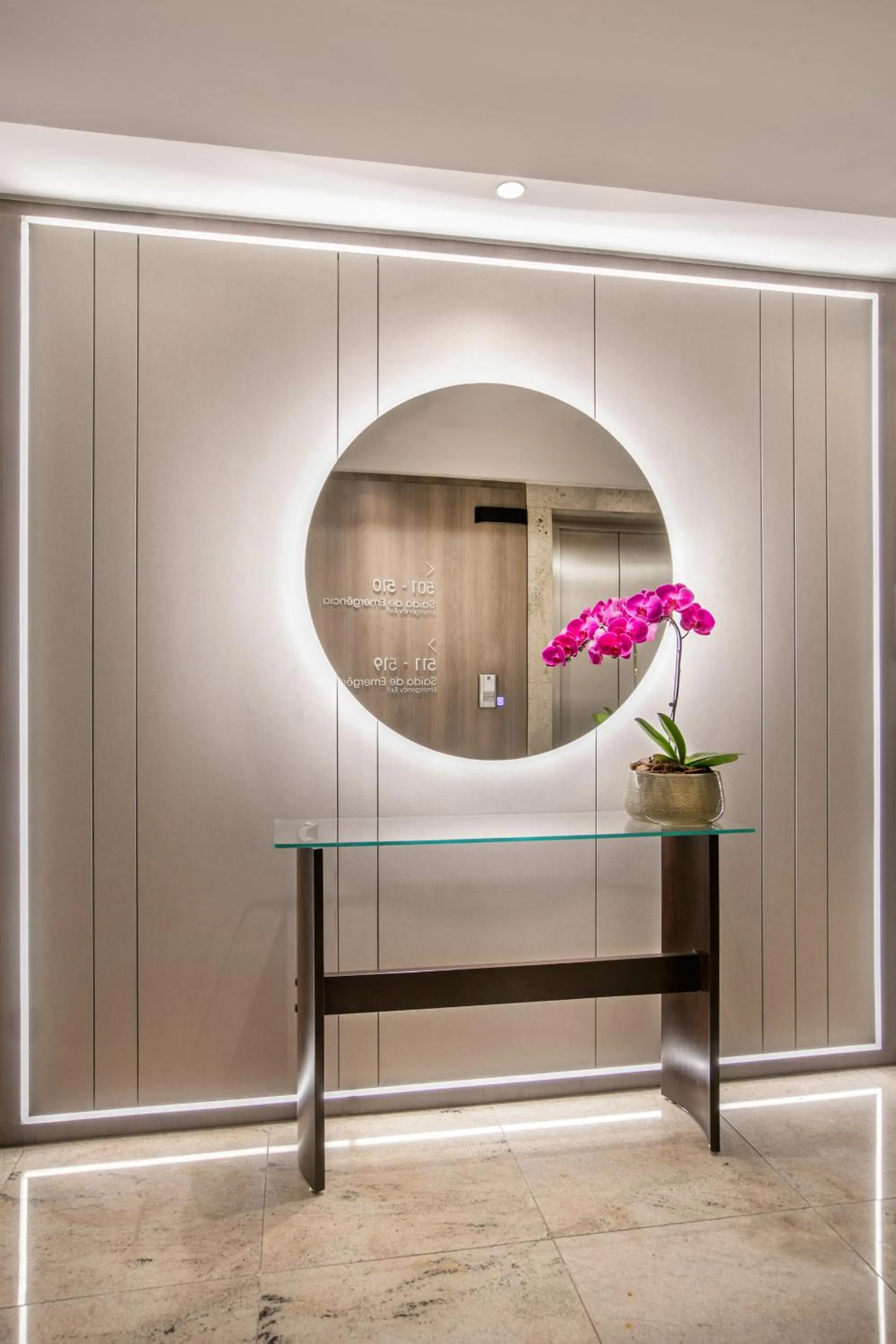 Decorative detail in Meliá Brasil 21