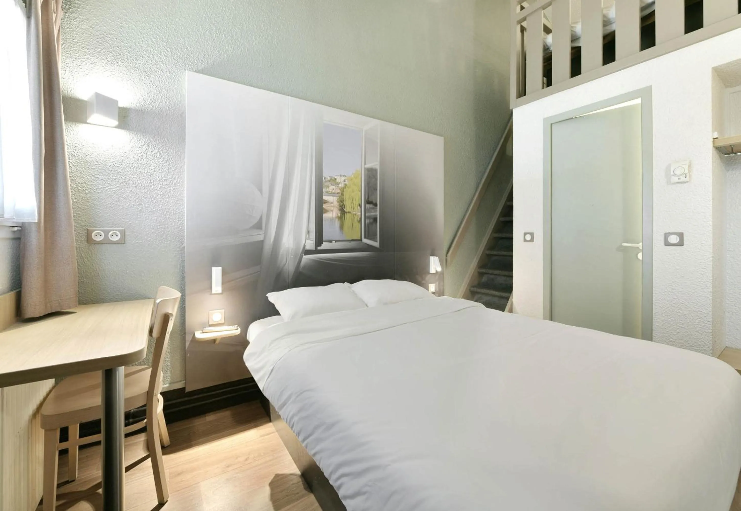 Bedroom, Bed in B&B HOTEL Le Mans Sud