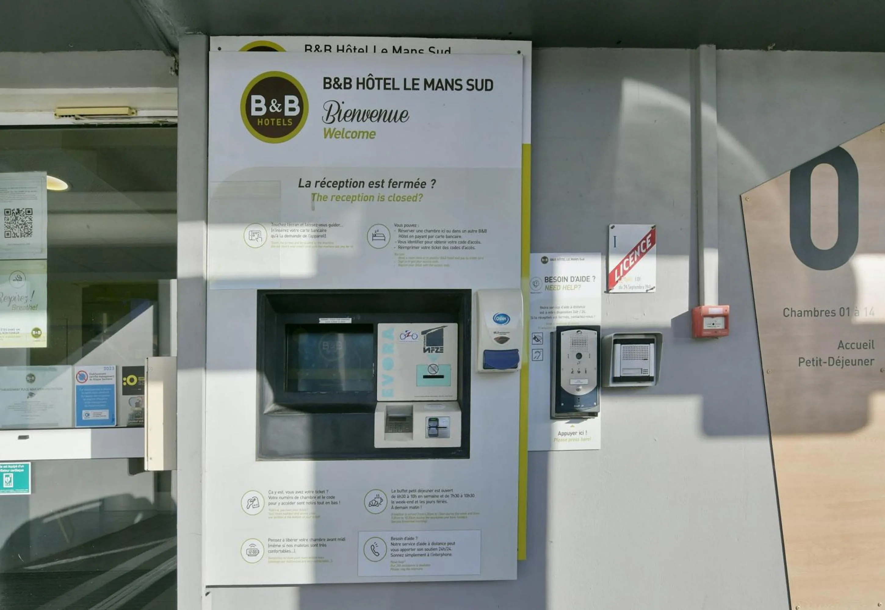 vending machine in B&B HOTEL Le Mans Sud