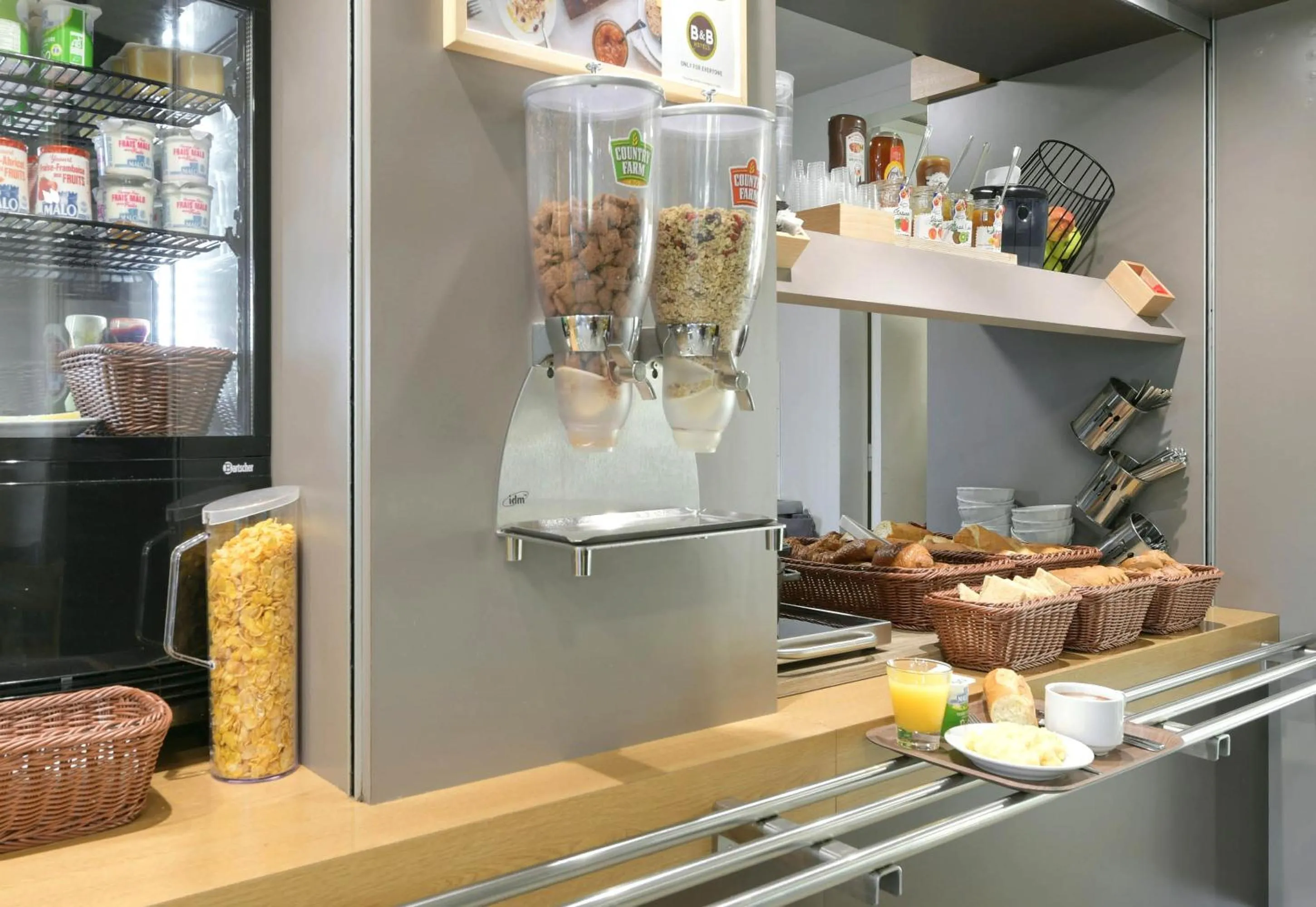 Buffet breakfast in B&B HOTEL Le Mans Sud