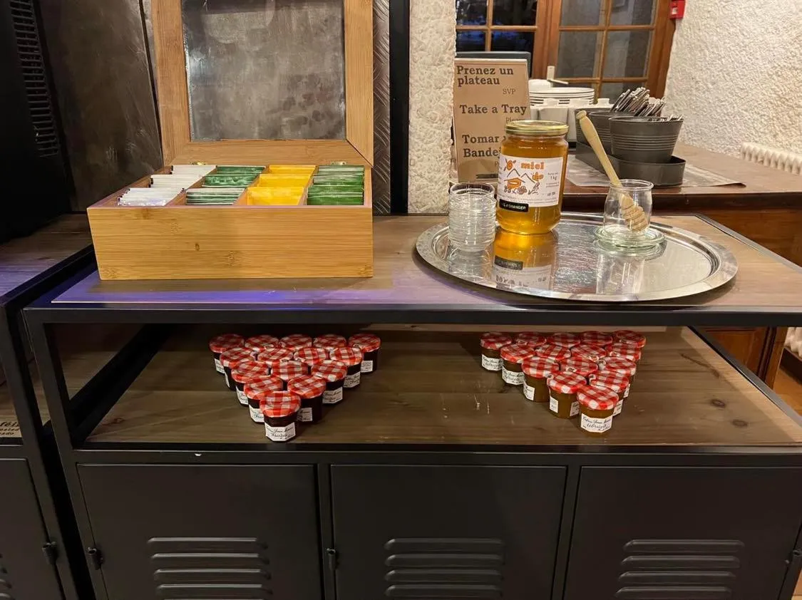 Breakfast in Aparthotel Le Petit Train