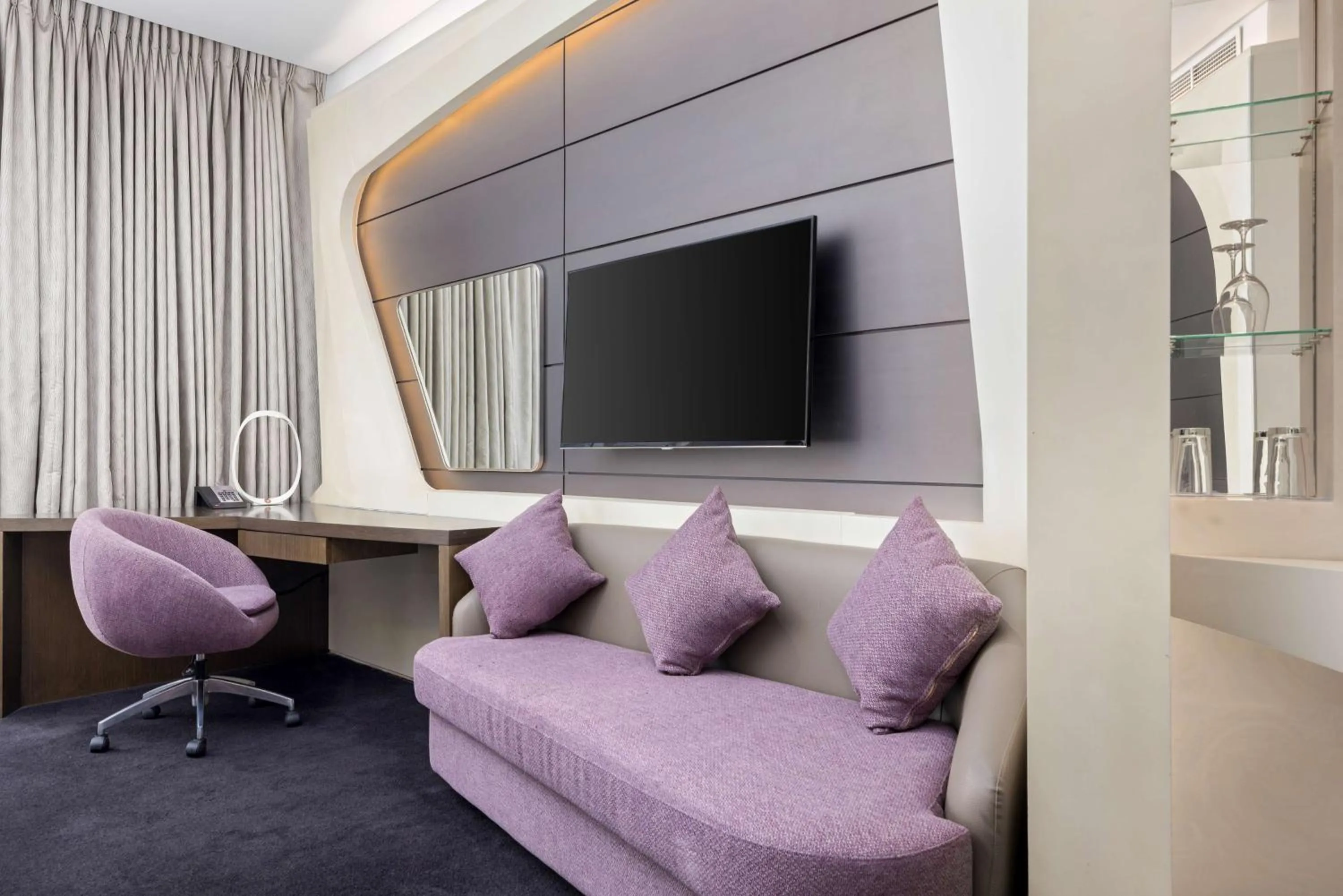 TV and multimedia in V Hotel Dubai, Curio Collection by Hilton