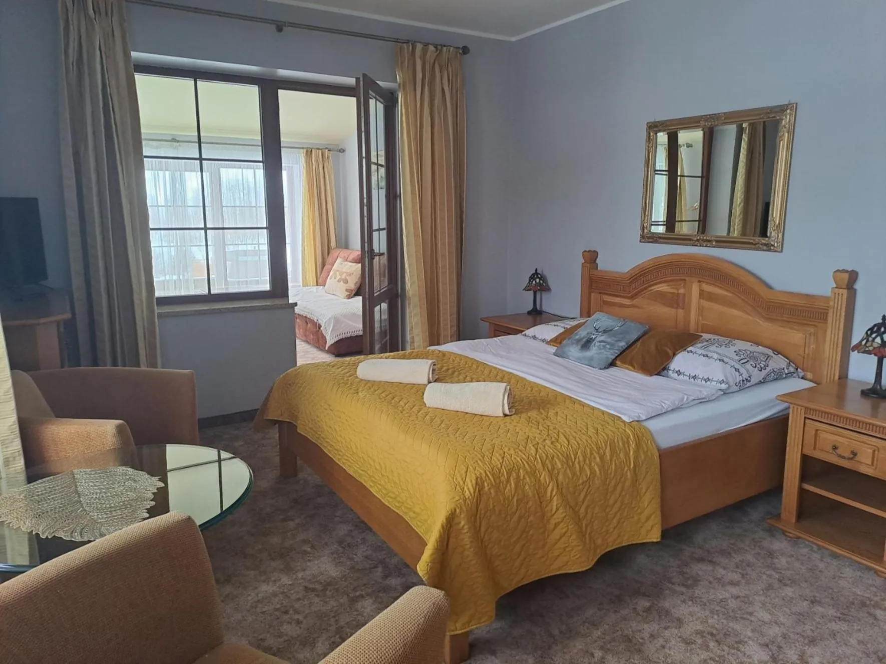 Bed in Willa Wisienka