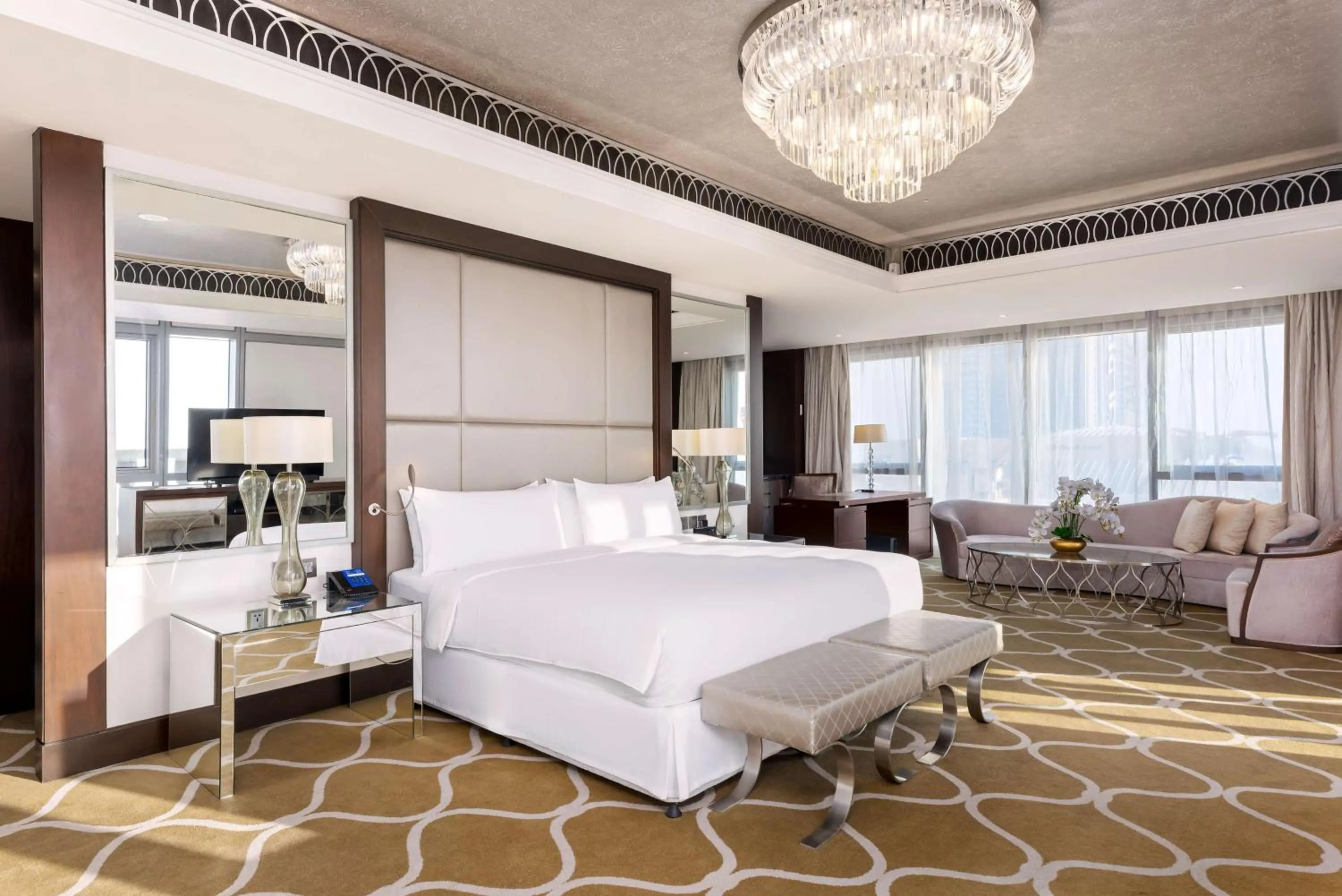 Living room, Bed in Hilton Dubai Al Habtoor City