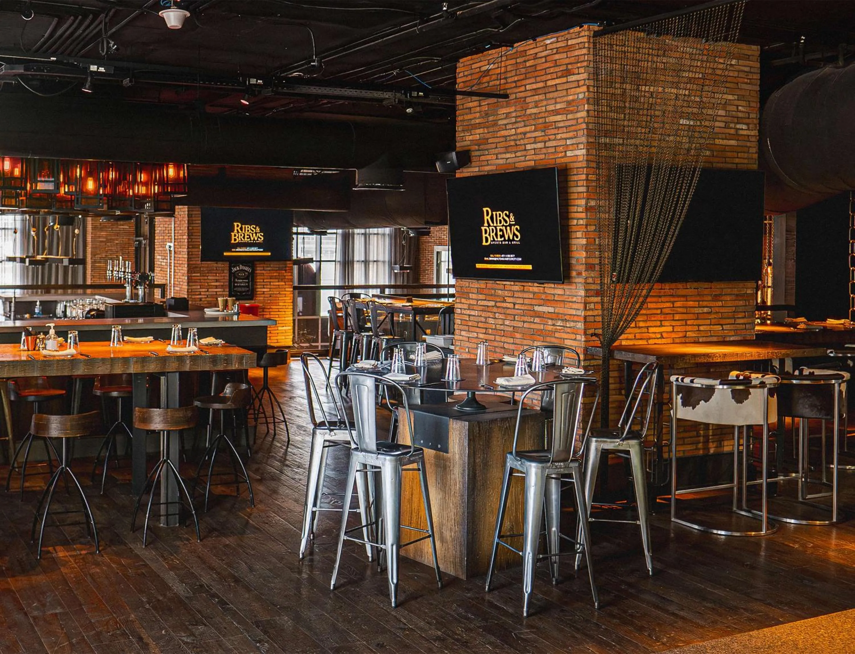 Restaurant/places to eat in Hilton Dubai Al Habtoor City