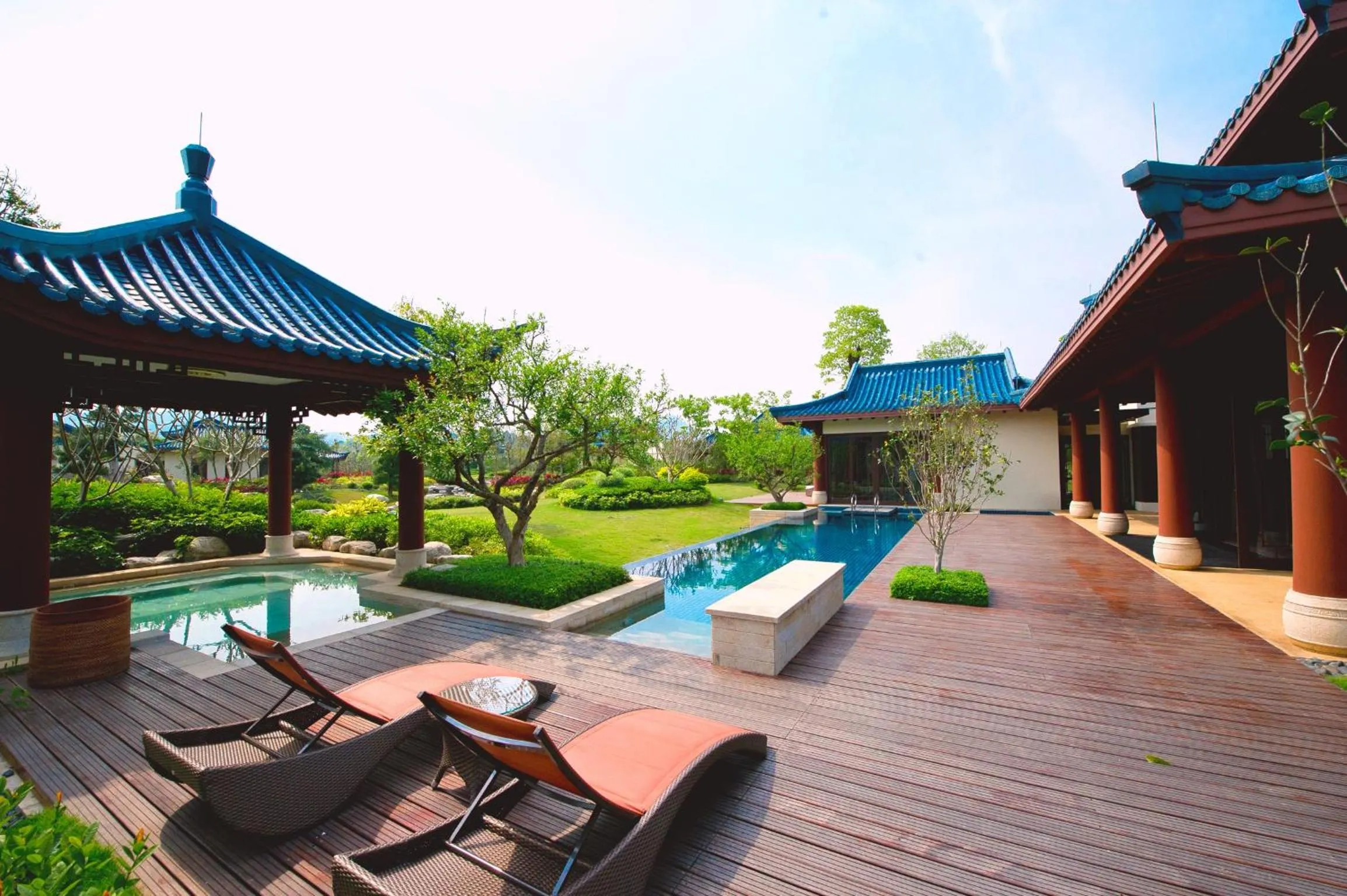 Pool view in Imperial Springs