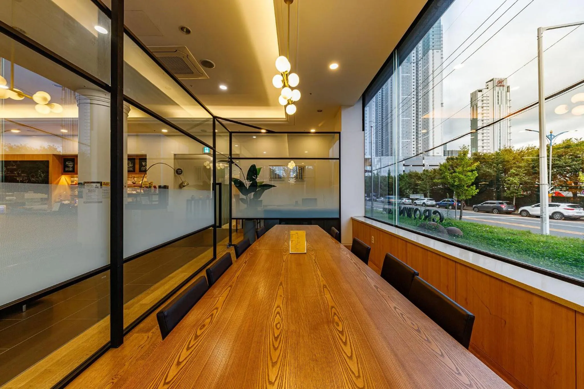 Meeting/conference room in Crown Hotel Changwon