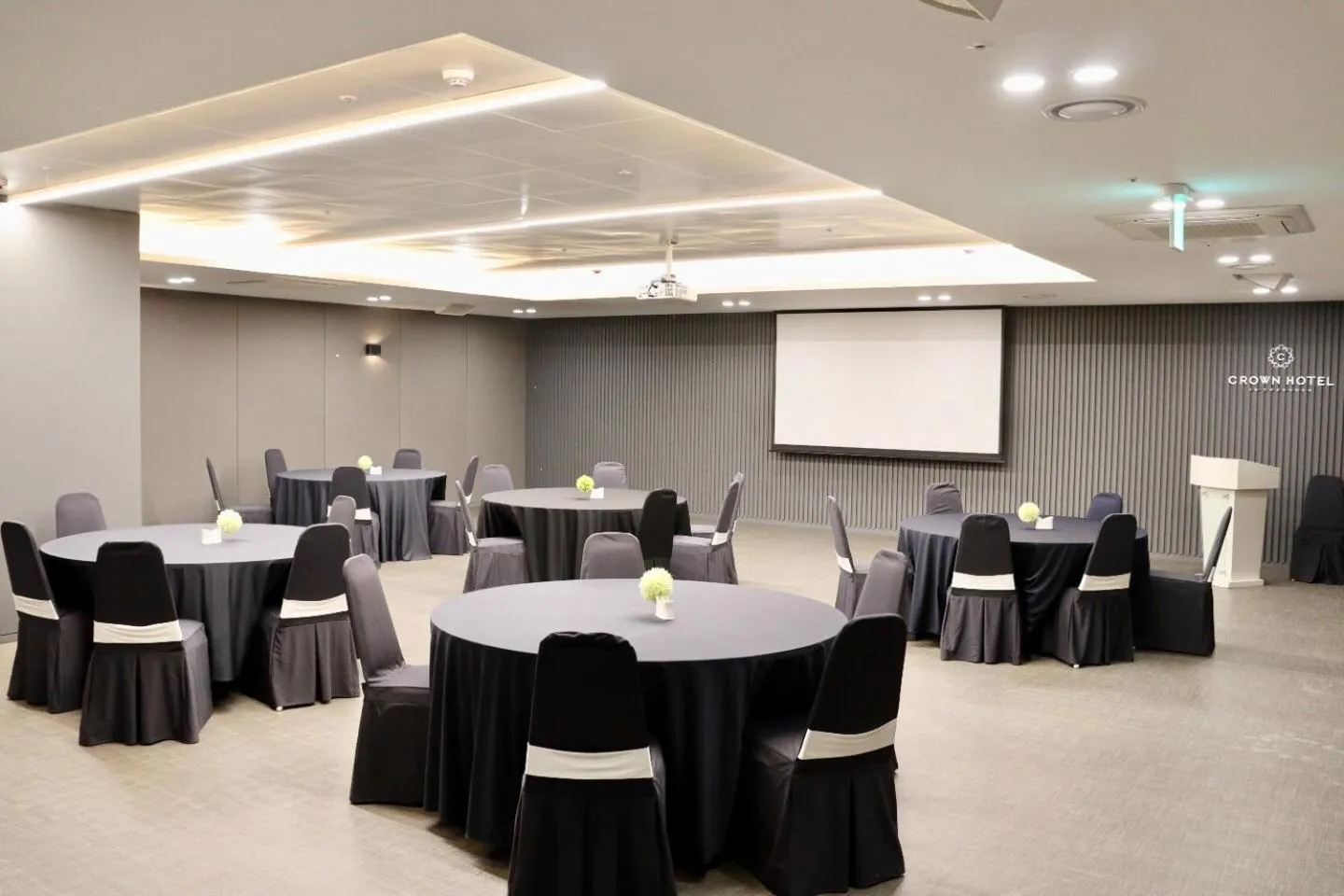 Meeting/conference room in Crown Hotel Changwon