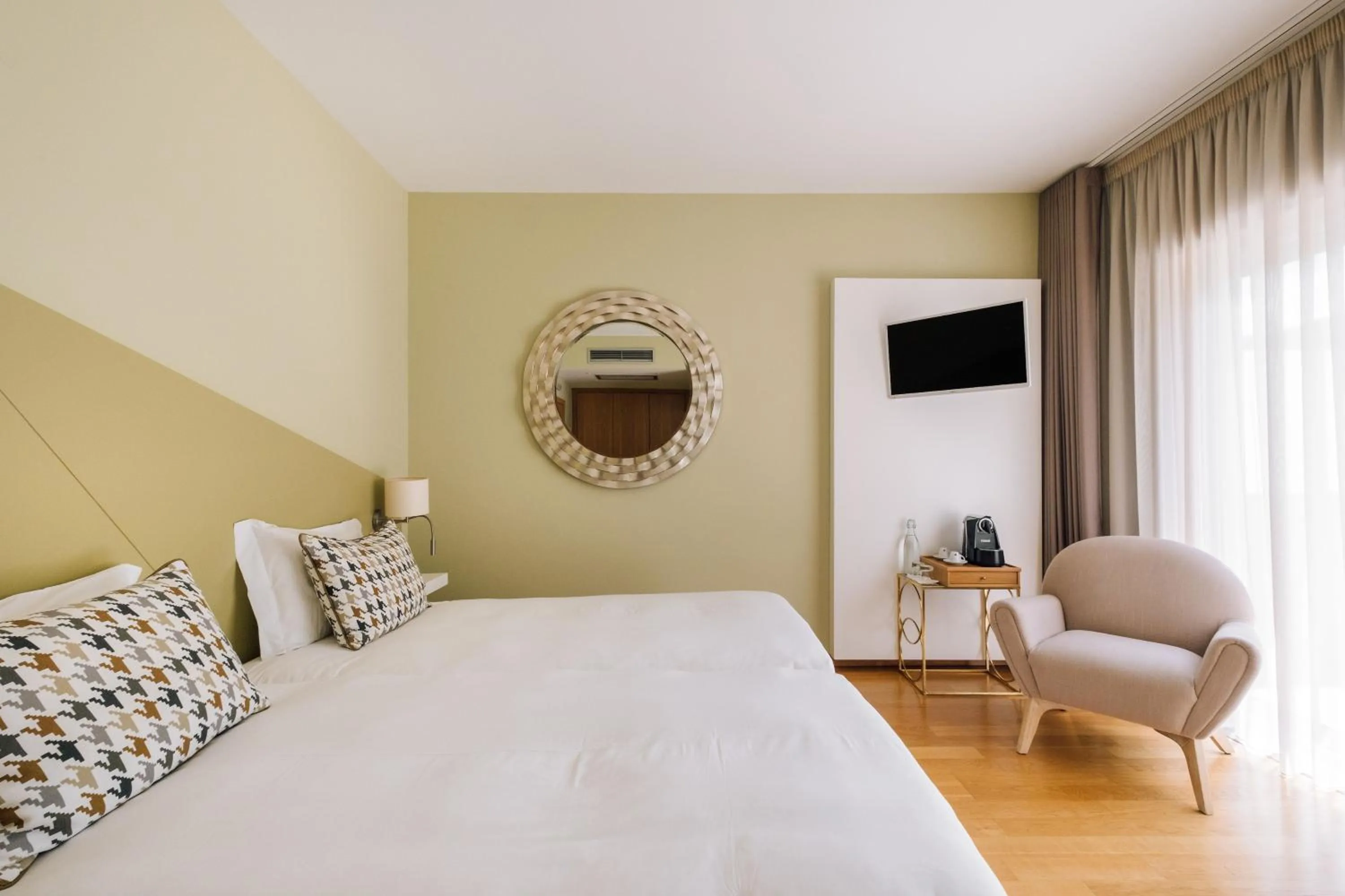 Bed in Alva Valley Hotel