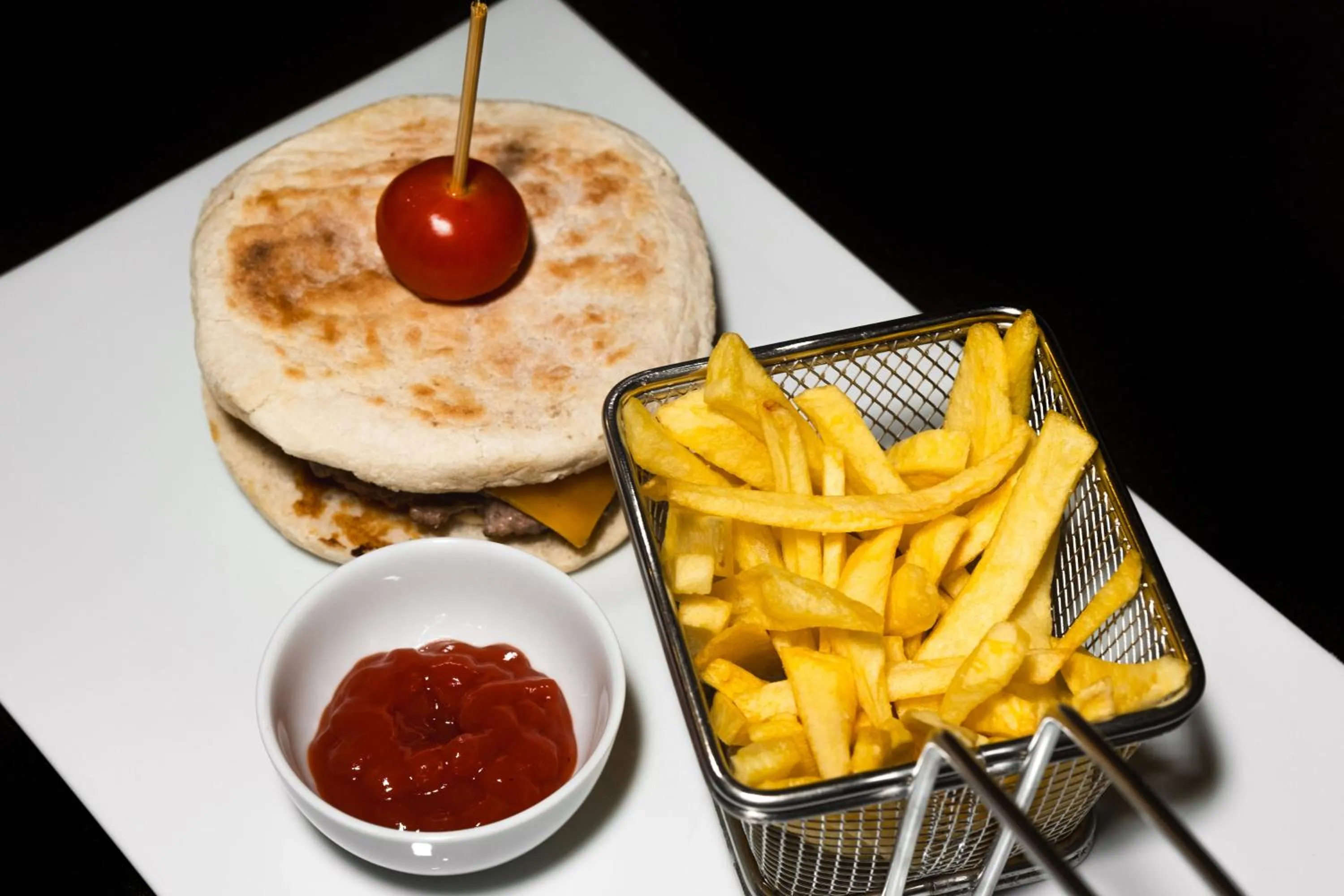 Restaurant/places to eat in Alva Valley Hotel