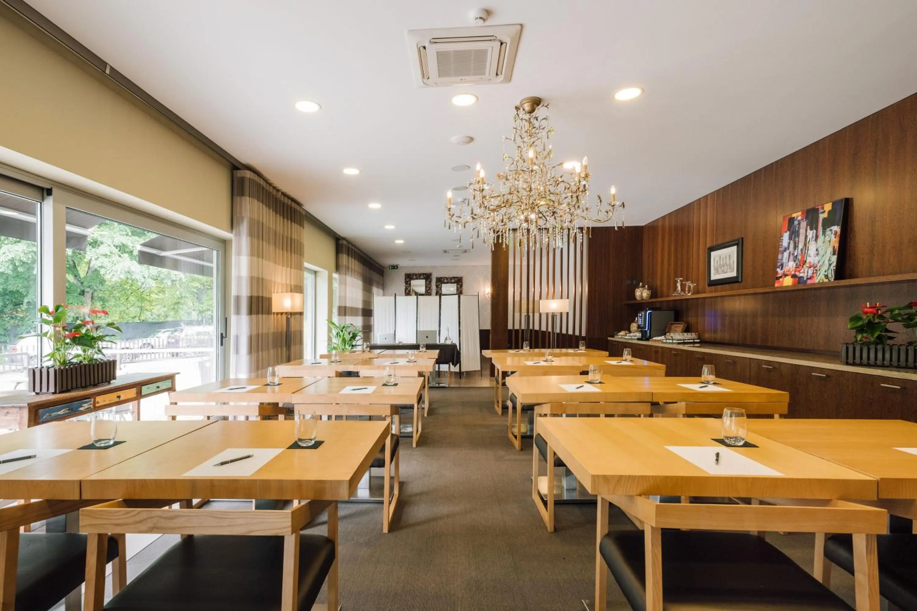 Banquet/Function facilities in Alva Valley Hotel