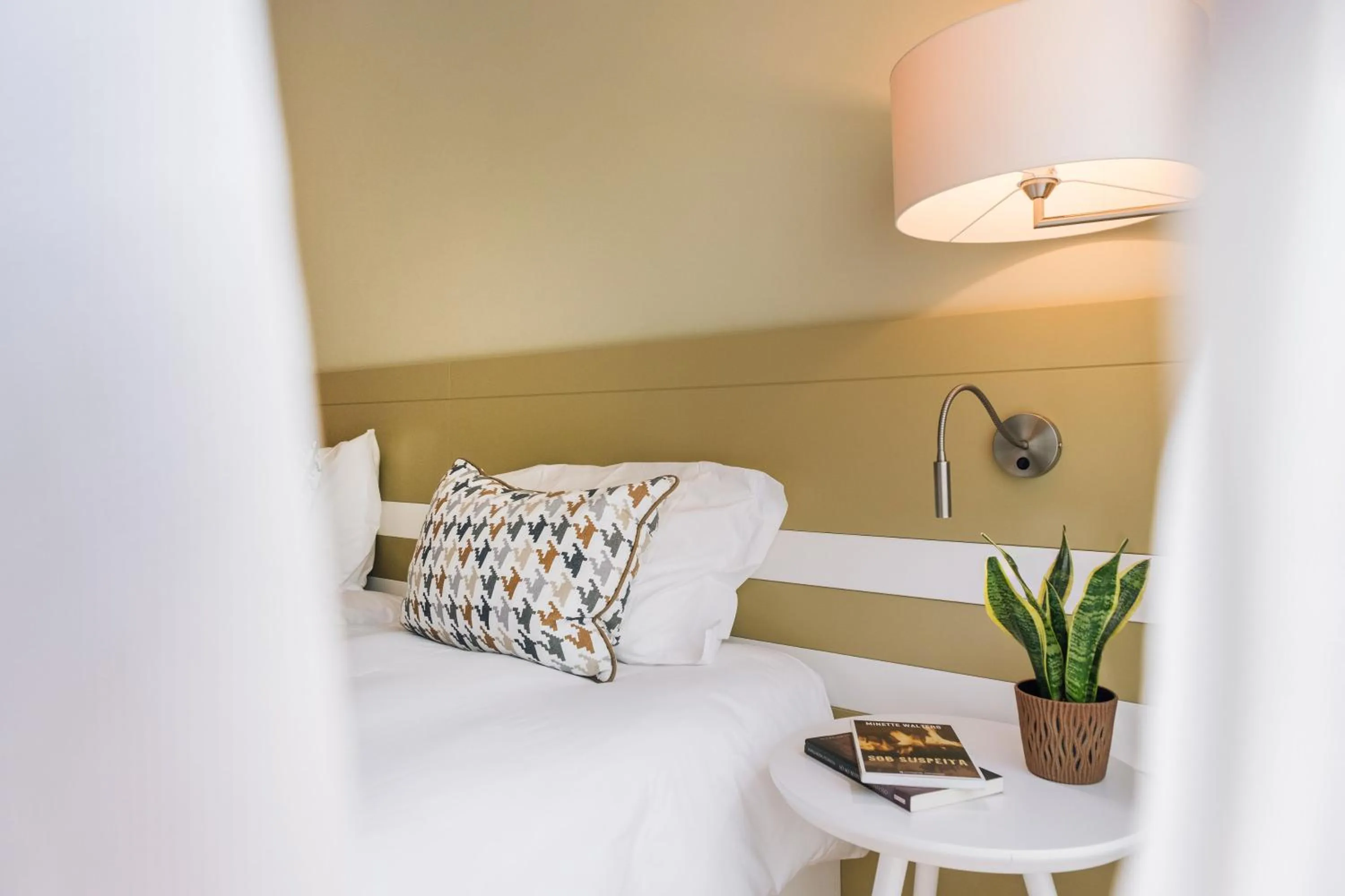 Bed in Alva Valley Hotel