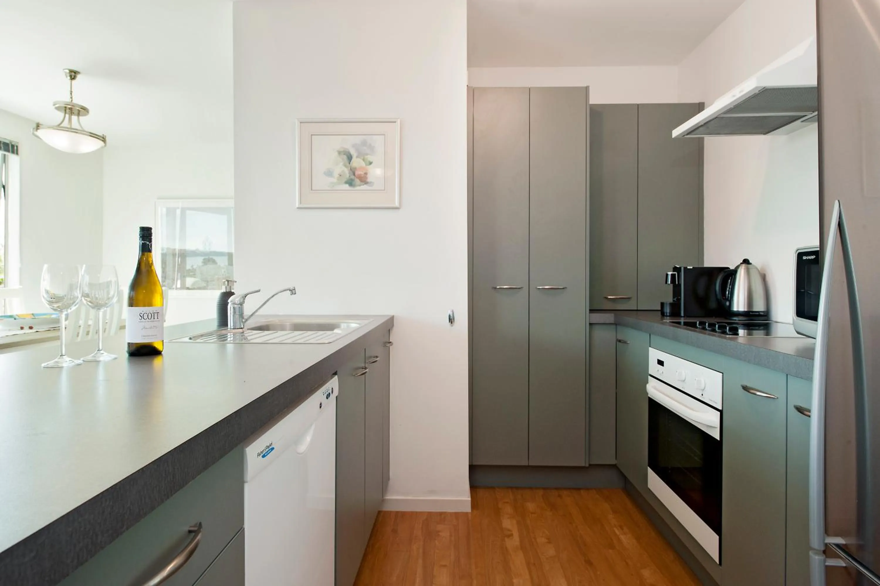 Kitchen or kitchenette in Robins Nest