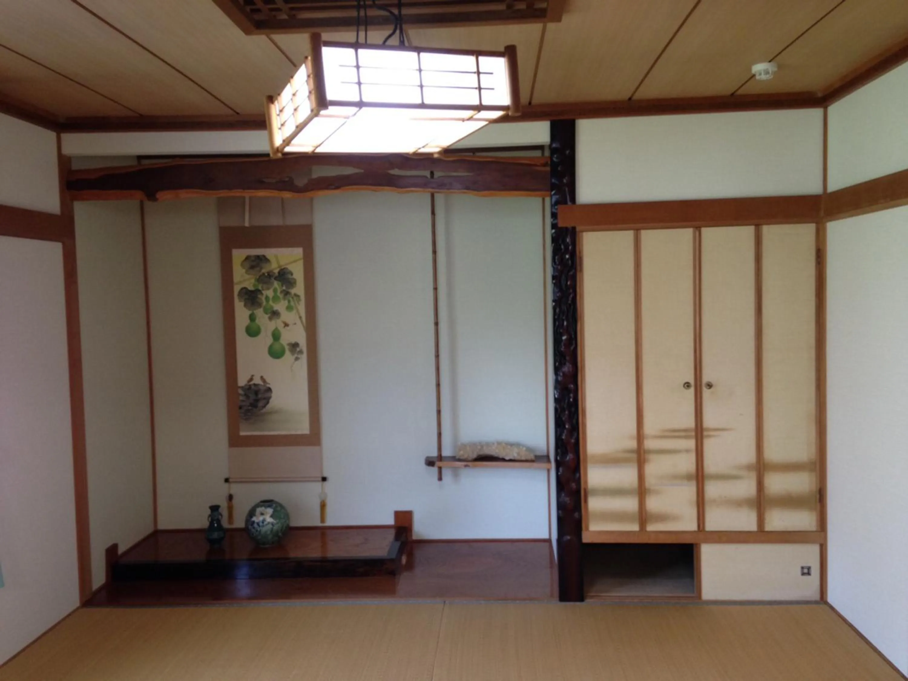 Photo of the whole room in Koukaso
