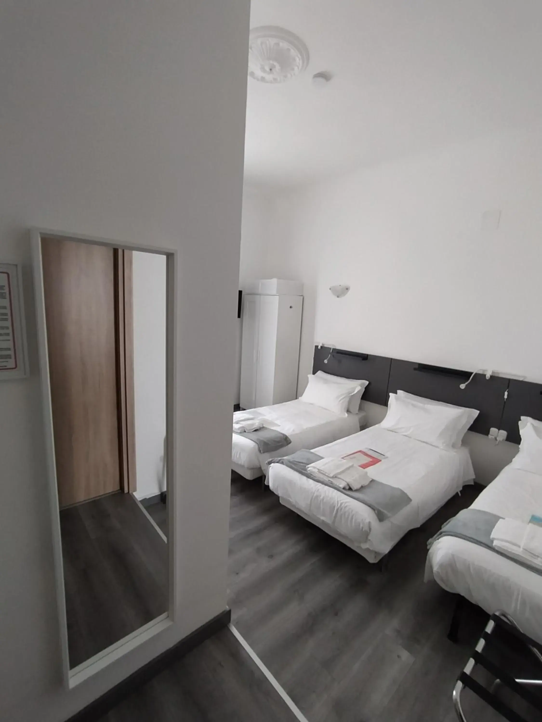 Deluxe Triple Room in Domus Nikolai Deluxe Triple Room in Domus Nikolai