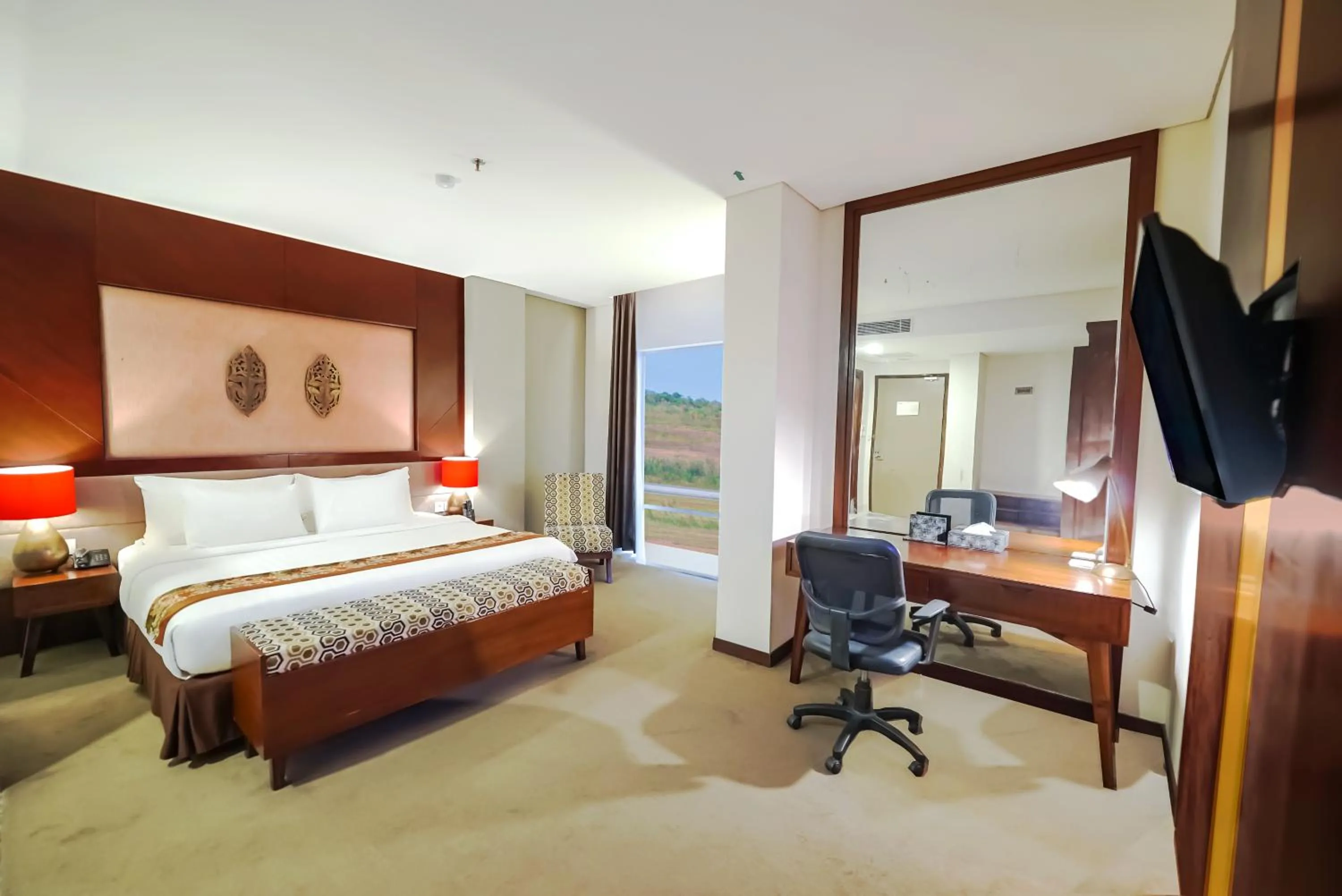 Bedroom, Bed in Grand Tjokro Hotel Balikpapan