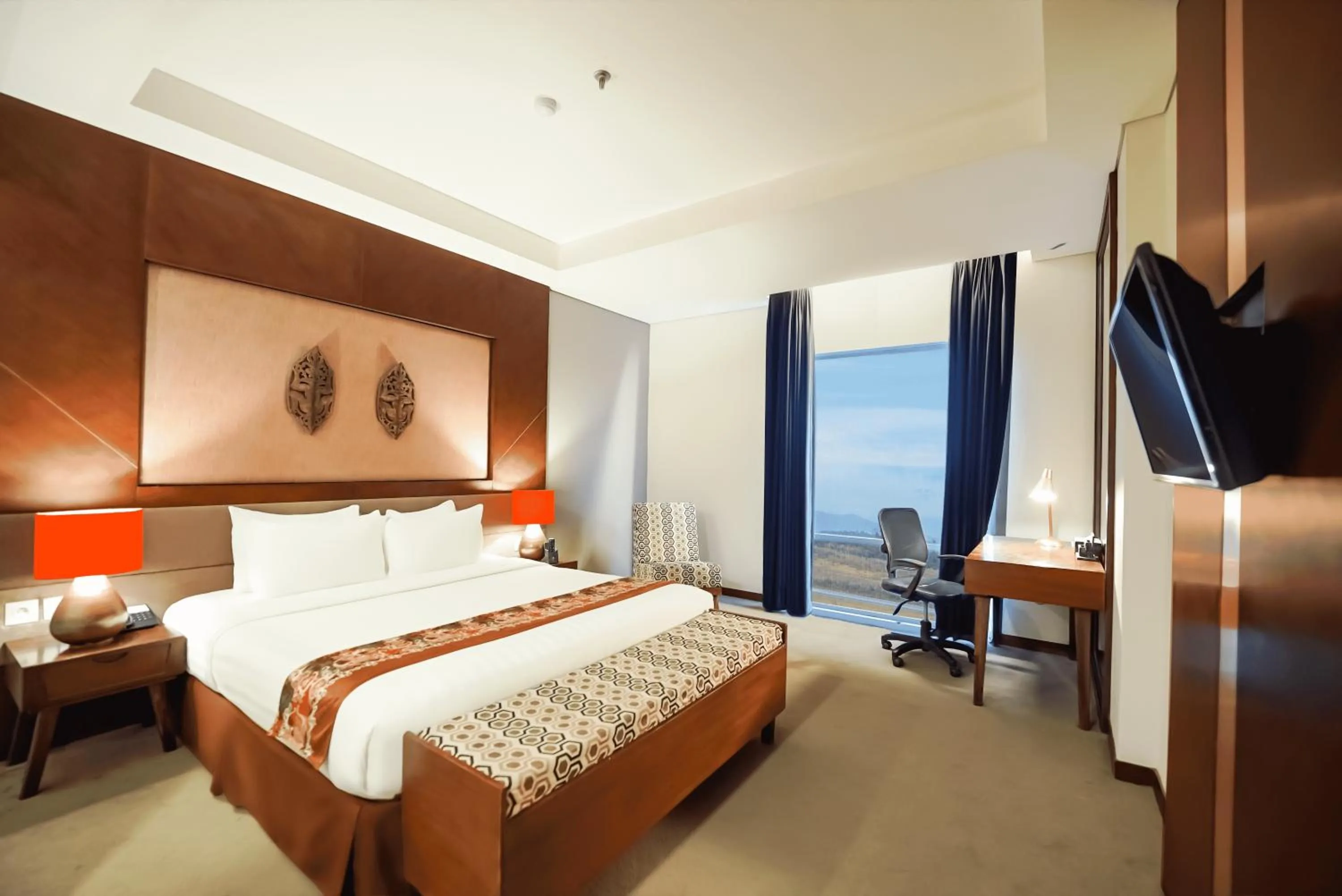 Bedroom, Bed in Grand Tjokro Hotel Balikpapan