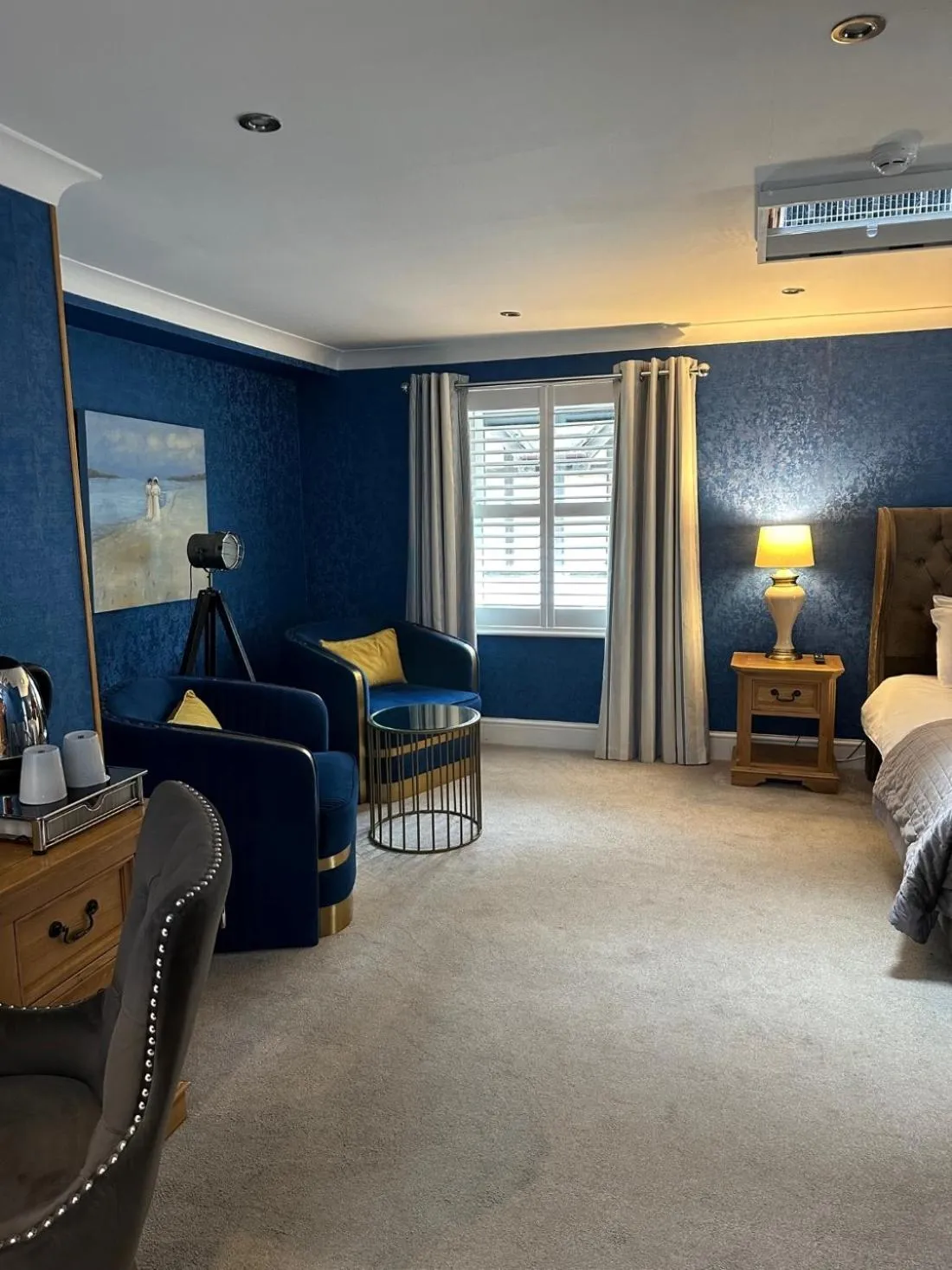 Bedroom, Bed in Derby Manor