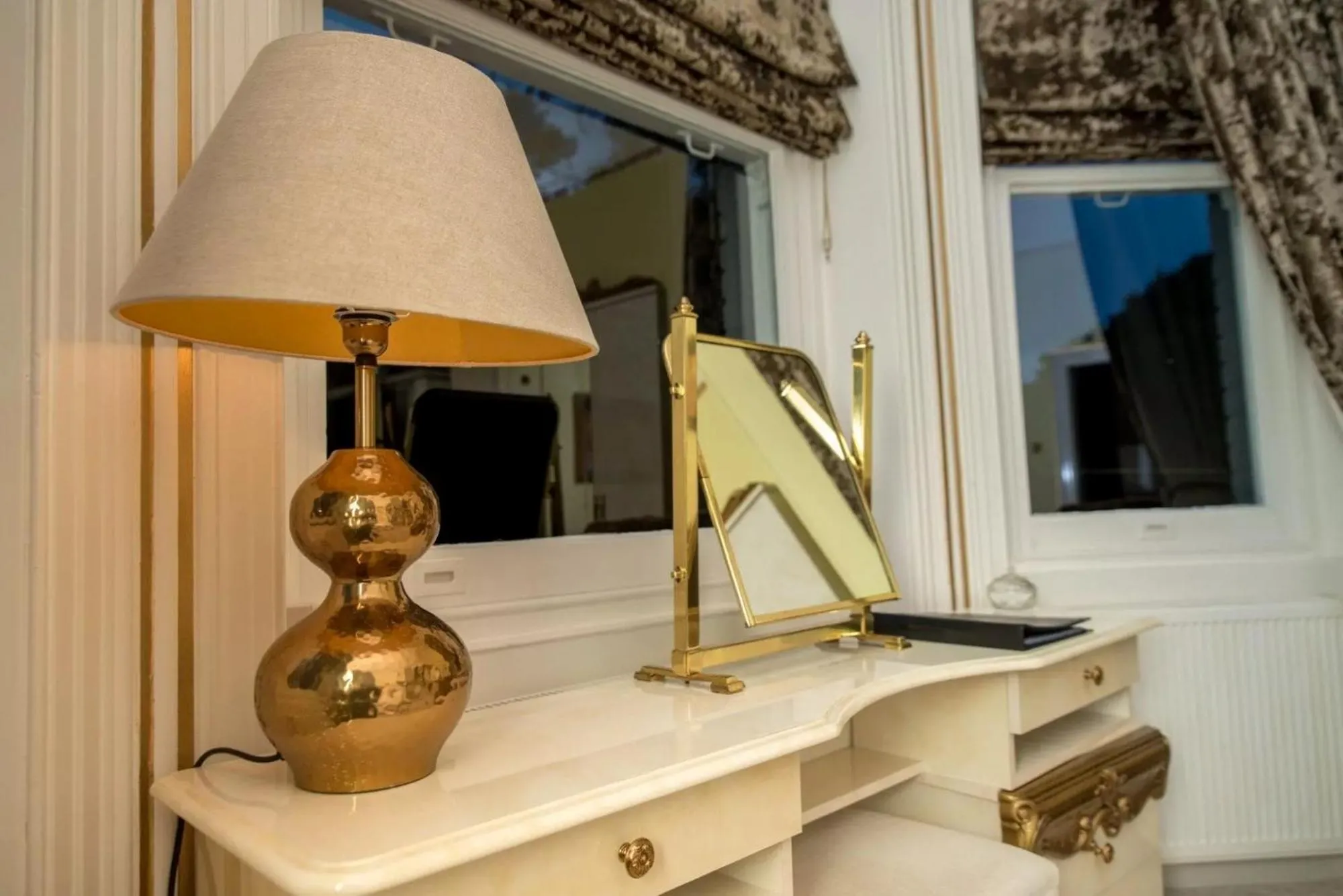 Bedroom in Derby Manor