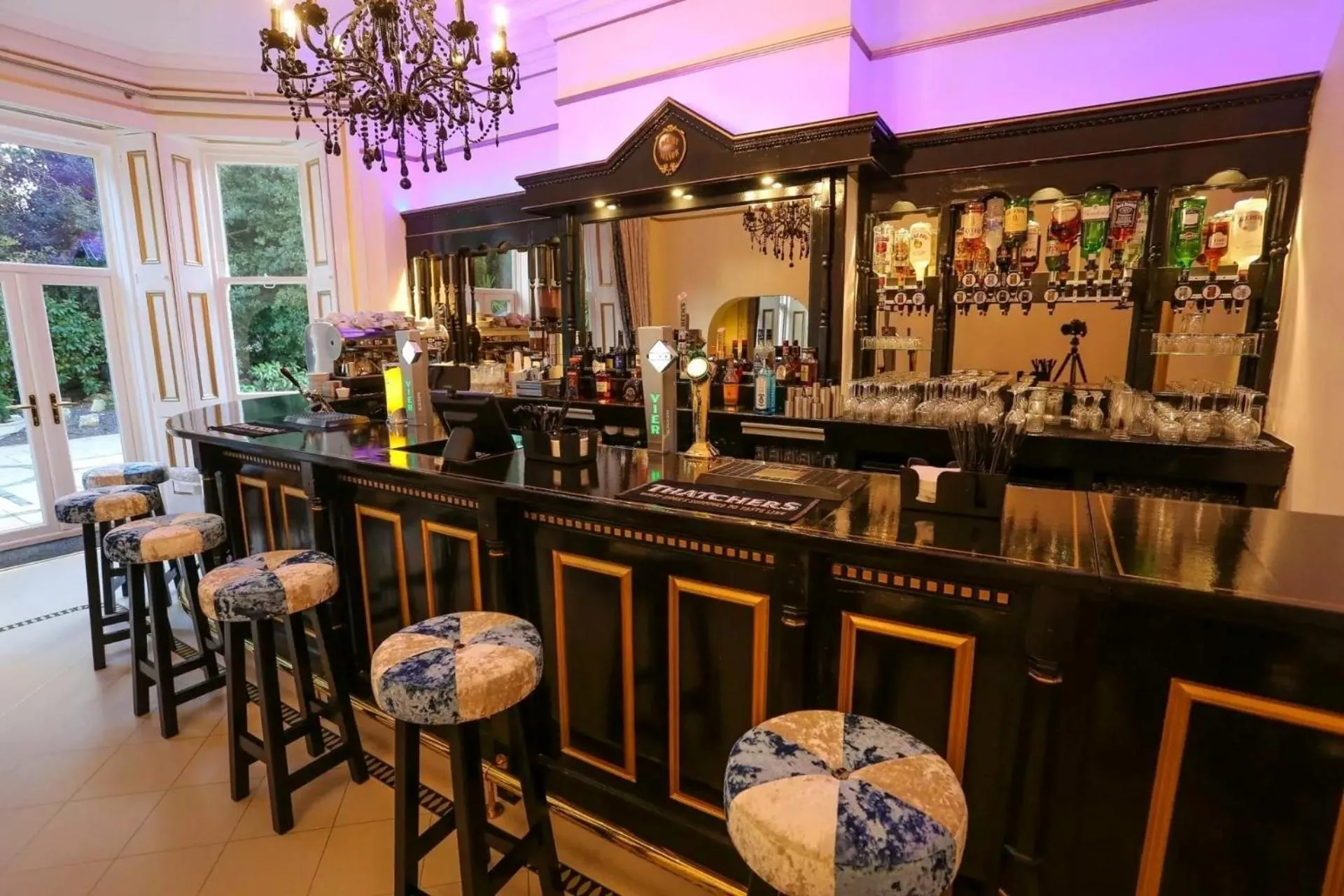 Lounge or bar in Derby Manor