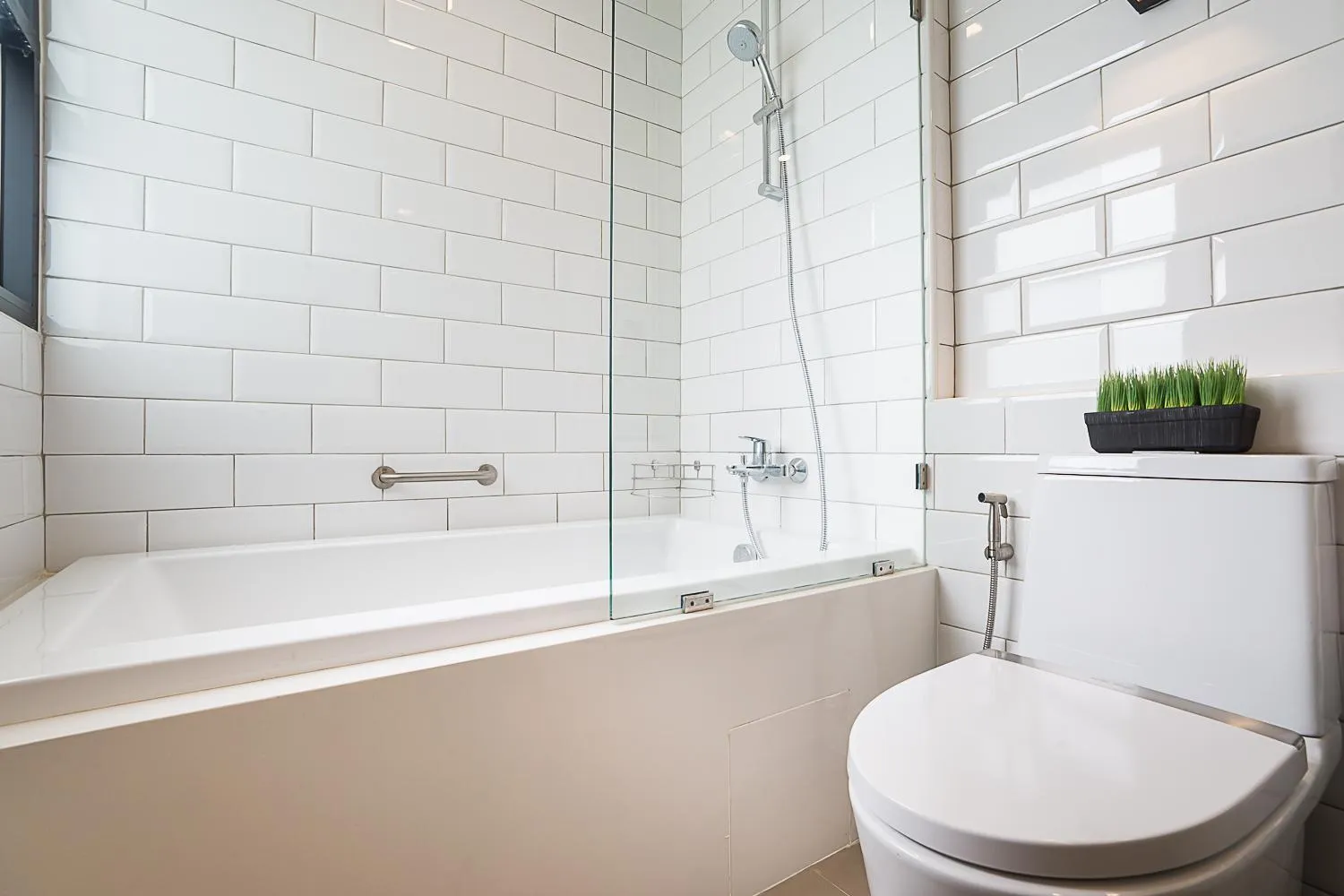 Shower in Sunshine Hip Hotel