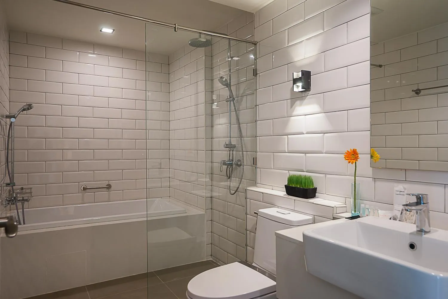 Bathroom in Sunshine Hip Hotel