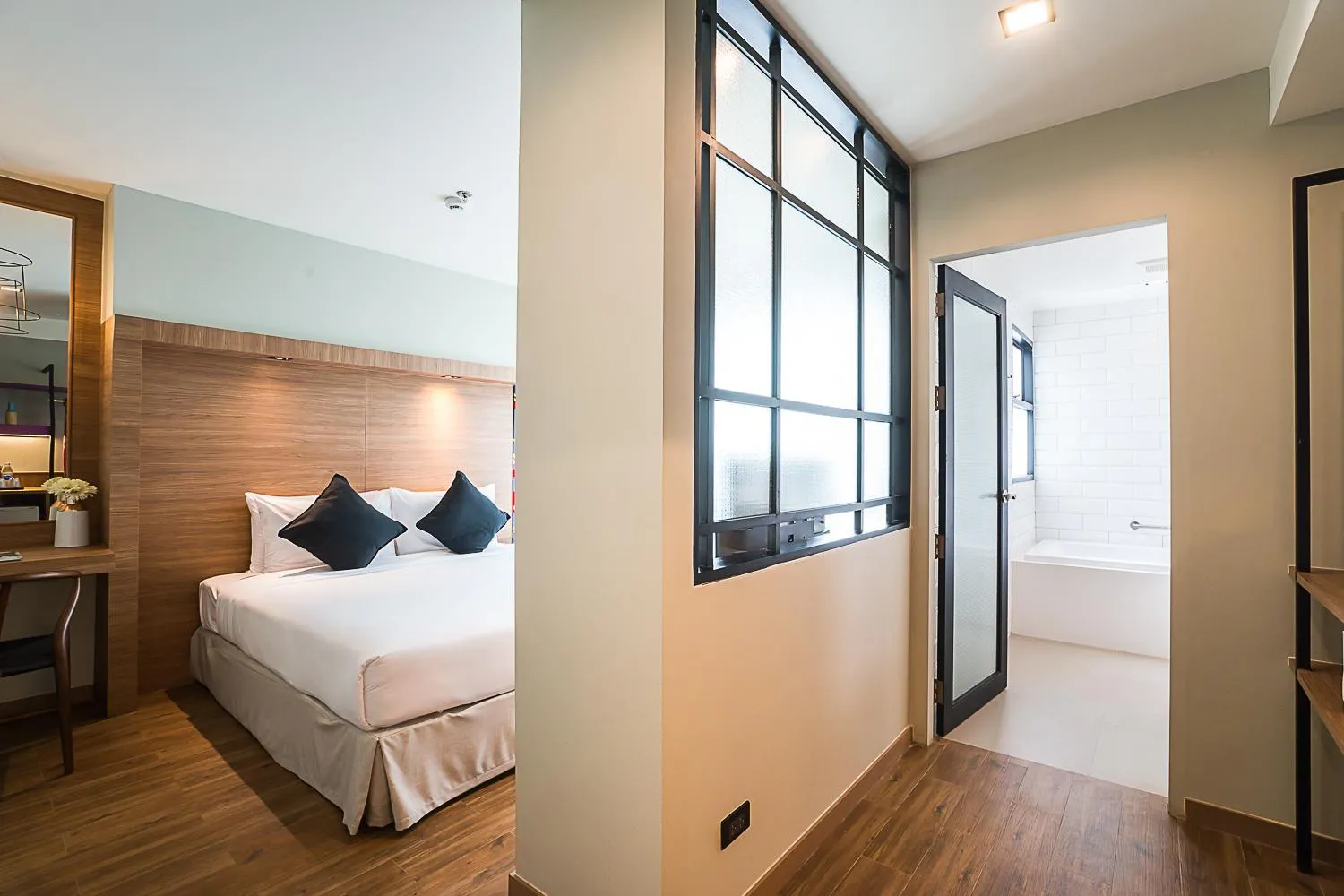 Bed in Sunshine Hip Hotel