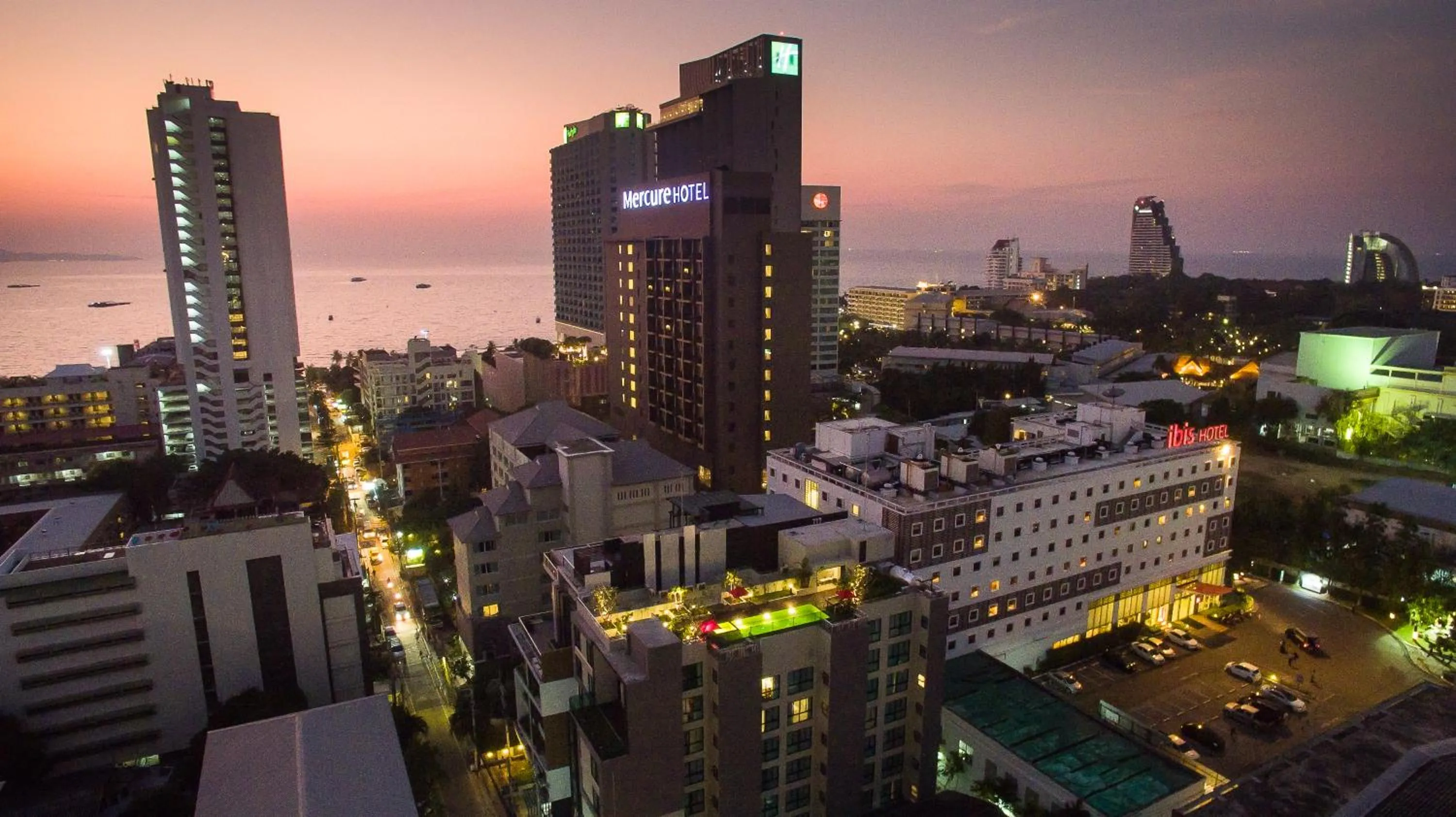 City view in Sunshine Hip Hotel